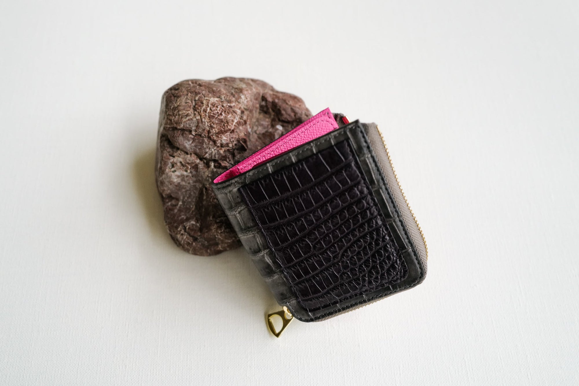 ICHI GALLERYにて、年内最後のクロコダイルオーダーイベント開催。定番2型のカスタムウォレットに加え、限定アイテムや夏祭り気分が楽しめる特別な3日間。