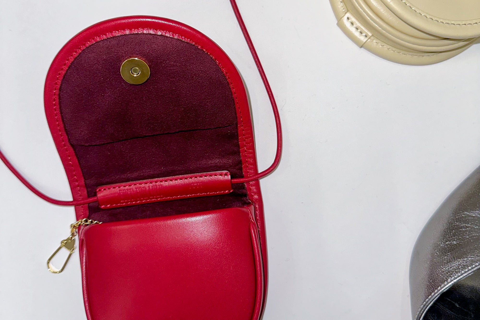 ITTI × EDIT. FOR LULU / EXCLUSIVE ITEM (イッチ × エディットフォールル / 別注アイテム) | NEWS (お知らせ) - ITTI (イッチ) | コラボレーション ミニ バッグ ポーチ エランド 小物入れ レザー 本革 ファッション アクセサリー