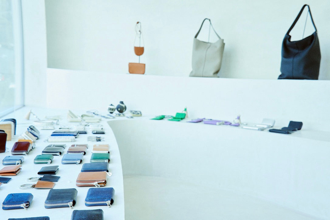 ICHI GALLERY 12月の定休日・休業日のご案内 | NEWS (お知らせ) - ITTI (イッチ) | 旗艦店 店舗 ショップ ストア レザーブランド 革小物 財布 さいふ サイフ キーリング ベルト 鞄 かばん カバン バッグ 営業日 時間