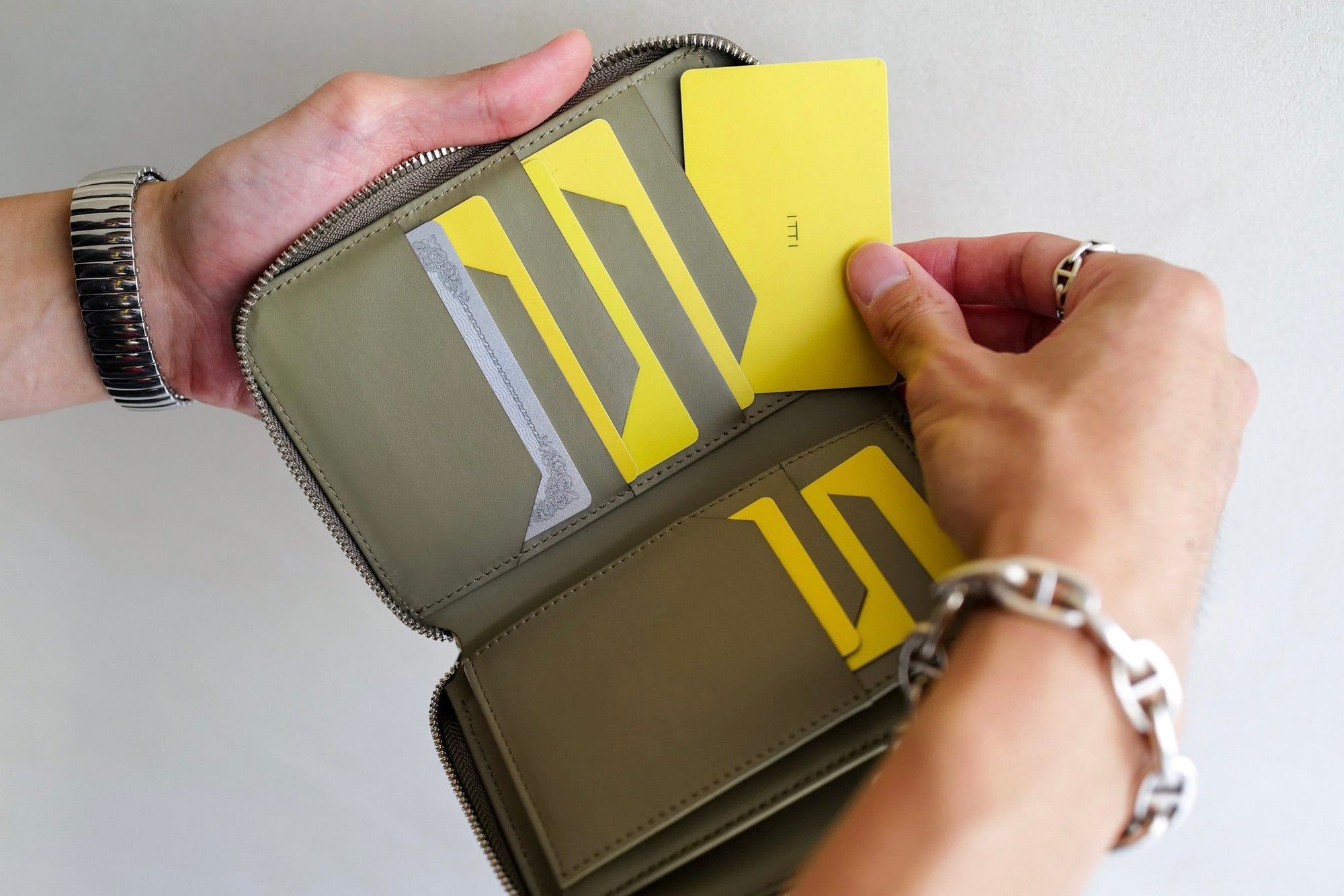 財布を見直すなら今|9月の開運日とおすすめウォレット特集|ITTI 公式 | 使い始め おろす日