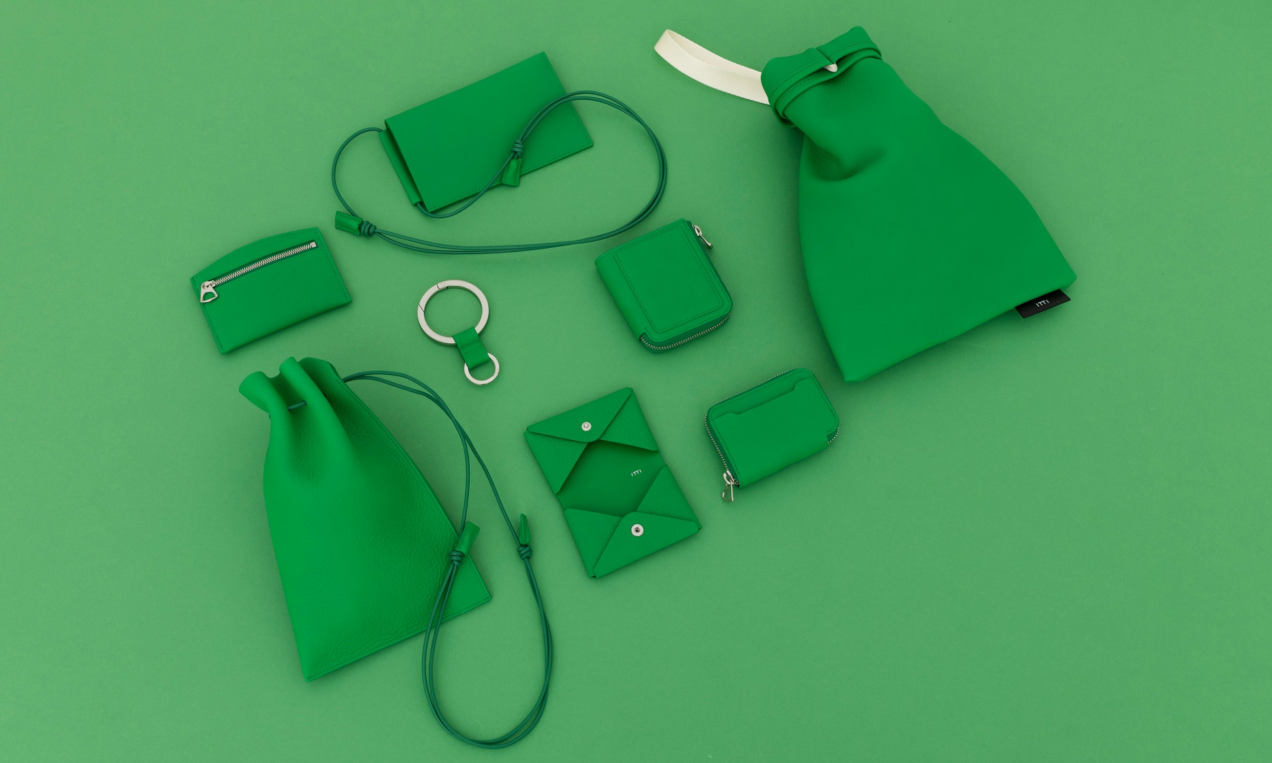GREEN (グリーンカラー / 緑色 / 芝生) | COLLECTION (コレクション / 商品一覧) - ITTI (イッチ) | レザーブランド 革小物 財布・サイフ・さいふ バッグ・カバン・鞄・かばん グッズ メンズ レディース