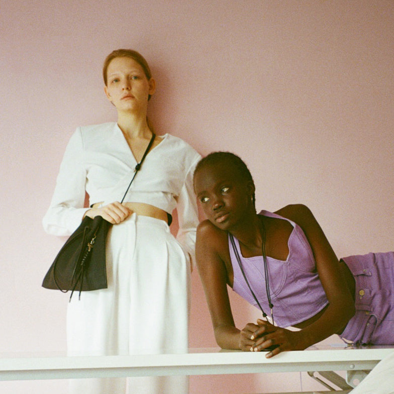 HERRIE KINCHAKU SHOULDER - MM / DIPLO SKY (ヘリー巾着ショルダー / ディプロスカイ) - ITTI (イッチ) バッグ カバン 鞄 かばん 斜め掛け メンズ レディース ブランド ブランド ドメスティック ecoo エコー デンマーク ブラック アイボリー トープ 黒 白 グレージュ