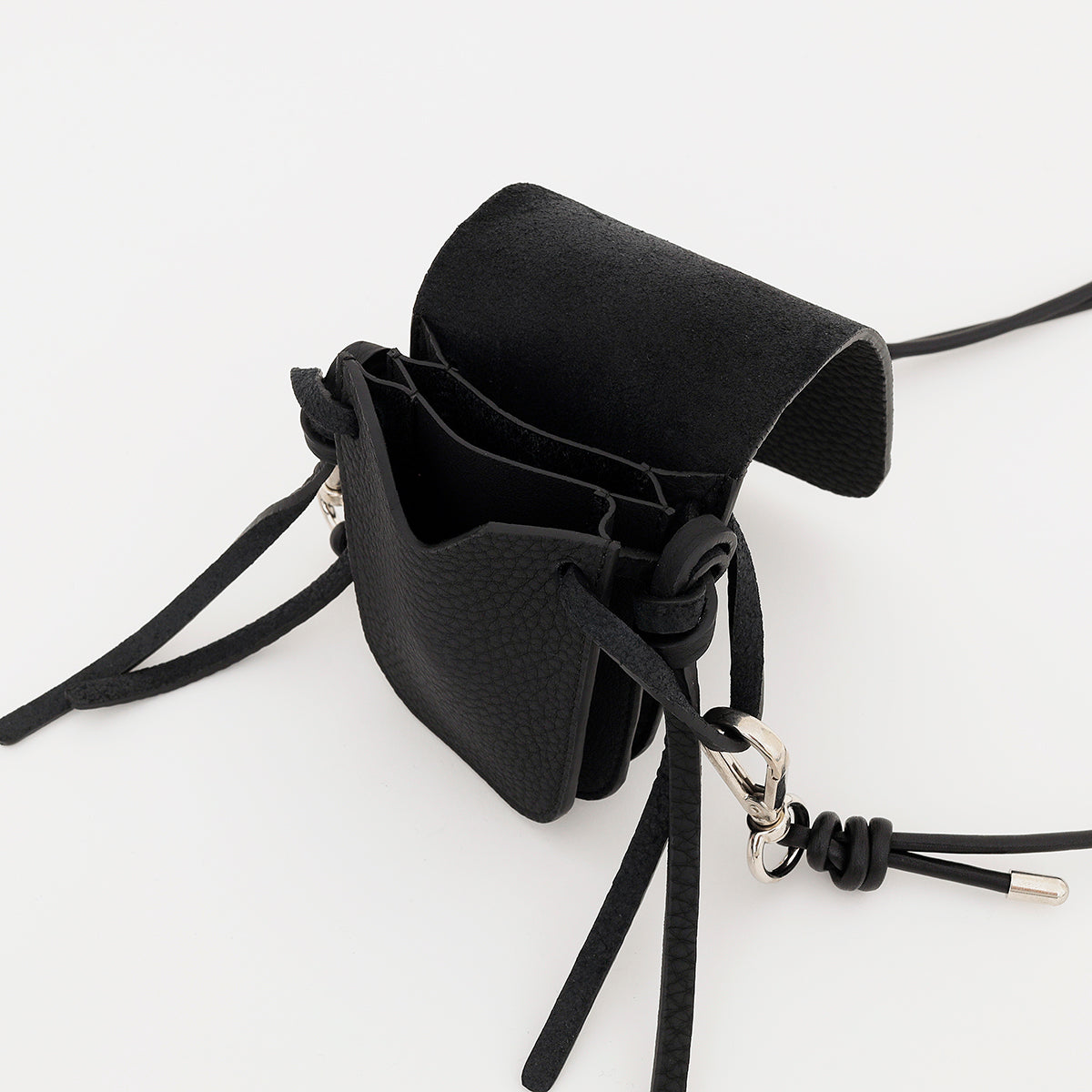 ITTI (イッチ) | HERRIE TINY MEDICINE POUCH / DIPLO SKY(ヘリータイニーメディスンポーチ/ディプロスカイ)レザー ポーチ 本革 ショルダー アクセサリー ブラック black 黒 ネックレス ブランド メンズ レディース