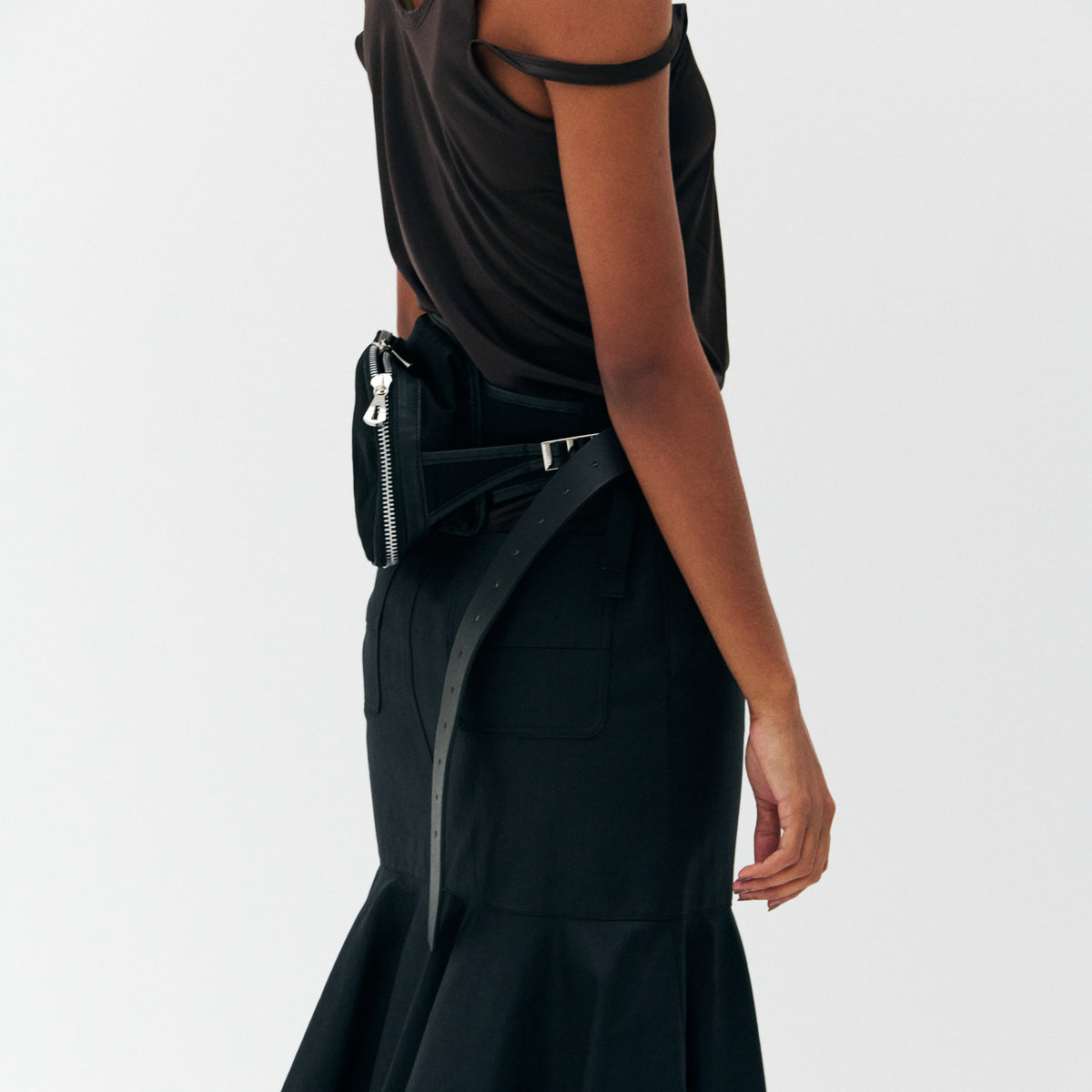 MICHELLE BODY BAG / CERATO BRIGHT H|2WAY仕様の軽量ボディバッグ メンズ レディース|ITTI(イッチ)公式