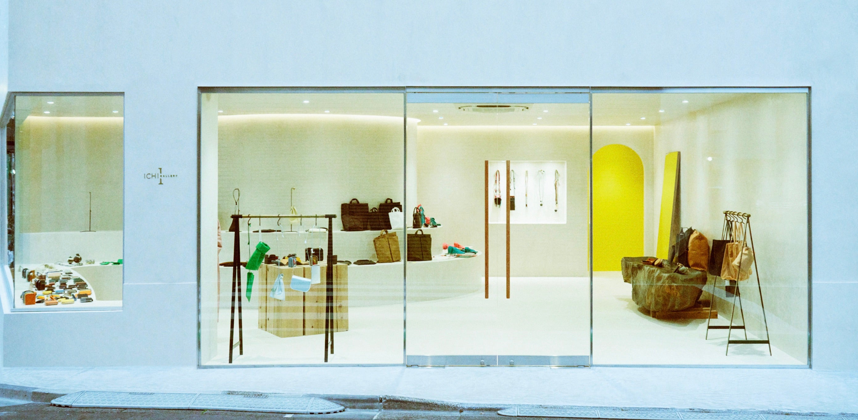 ICHI GALLERY (イチギャラリー) - ITTI (イッチ) FLAGSHIP SHOP (フラグシップショップ・旗艦店・オンリーショップ) | 実店舗 オープン 開店 | 東京都渋谷区富ヶ谷 | 革小物 レザー 財布 さいふ 鞄 かばん