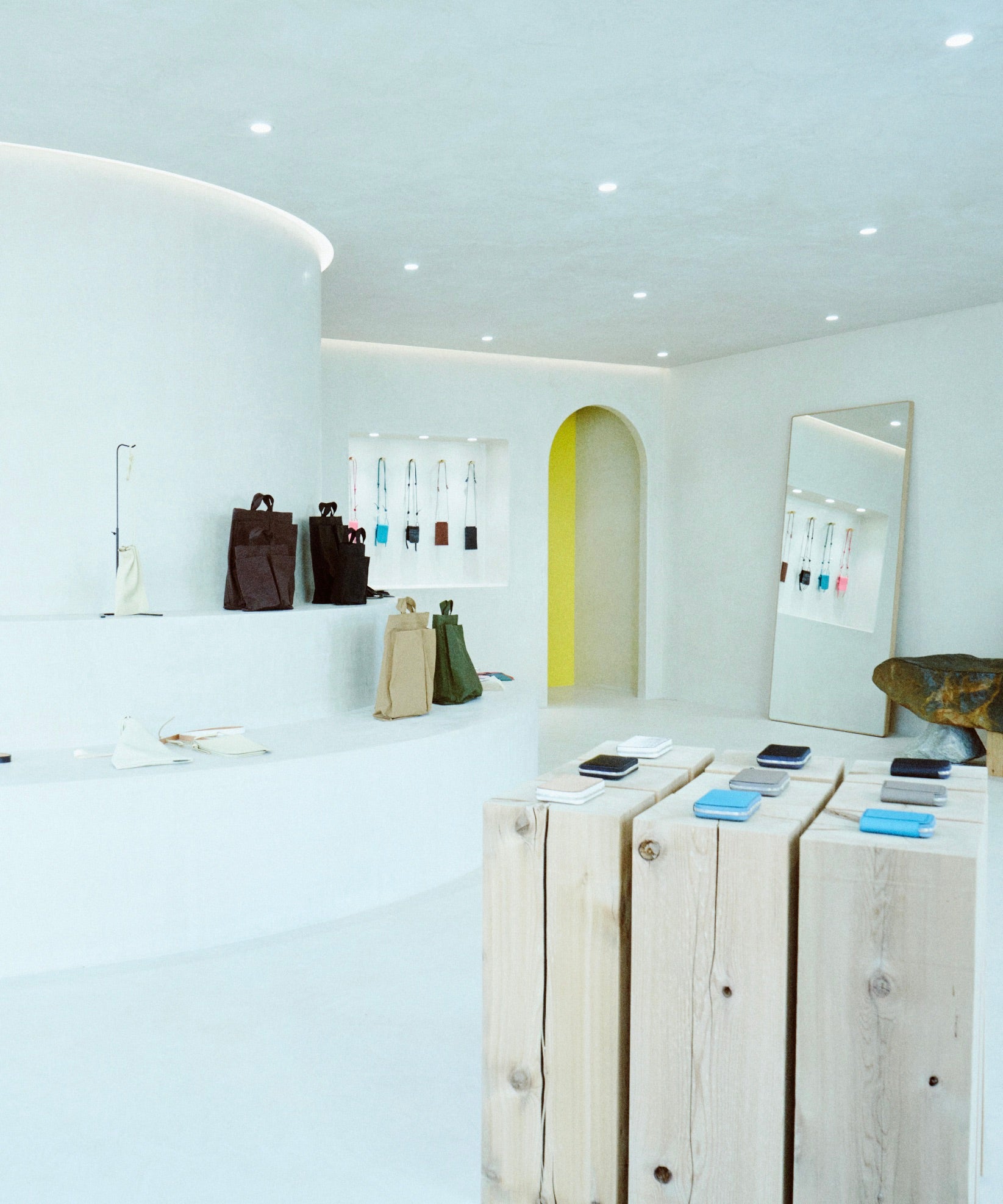 ICHI GALLERY (イチギャラリー) - ITTI (イッチ) FLAGSHIP SHOP (フラグシップショップ・旗艦店・オンリーショップ) | 実店舗 オープン 開店 | 東京都渋谷区富ヶ谷 | 革小物 レザー 財布 さいふ 鞄 かばん