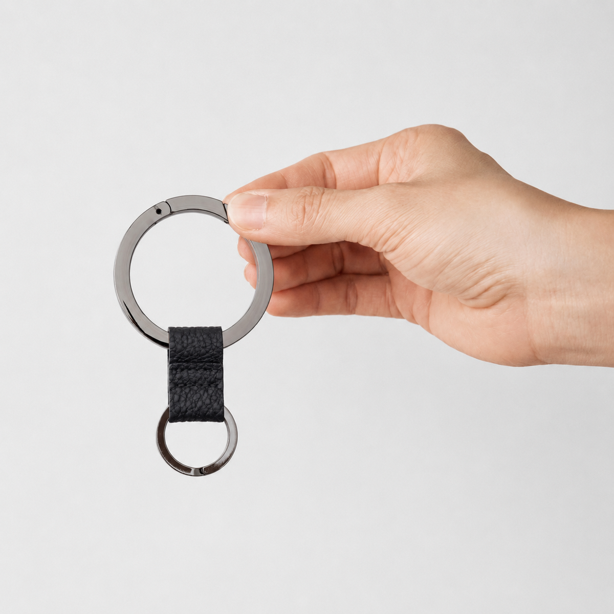 CRISTY RING RING / BK COLLECTION|オールブラック仕様の本革キーリング メンズ レディース ギフト|ITTI(イッチ)公式