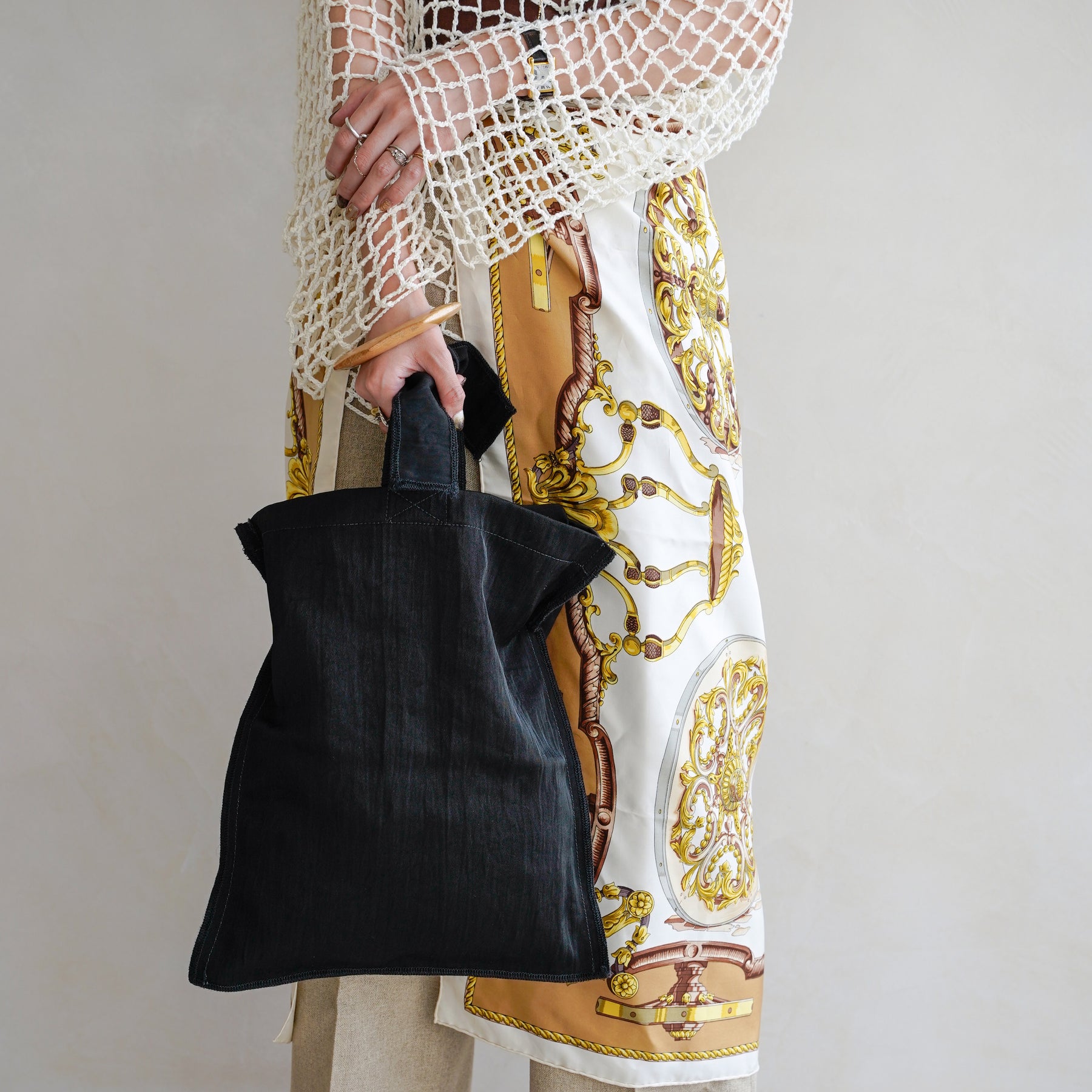 ITTI (イッチ) - MARY INSIDE OUT TOTE - M / CERATO BRIGHT (マリーインサイドアウトトートバッグM / シェラトブライト) カバン かばん 鞄 手提げ 肩掛け メンズ レディース ユニセックス 黒 ブラック ナイロン 撥水 ブランド お出かけ