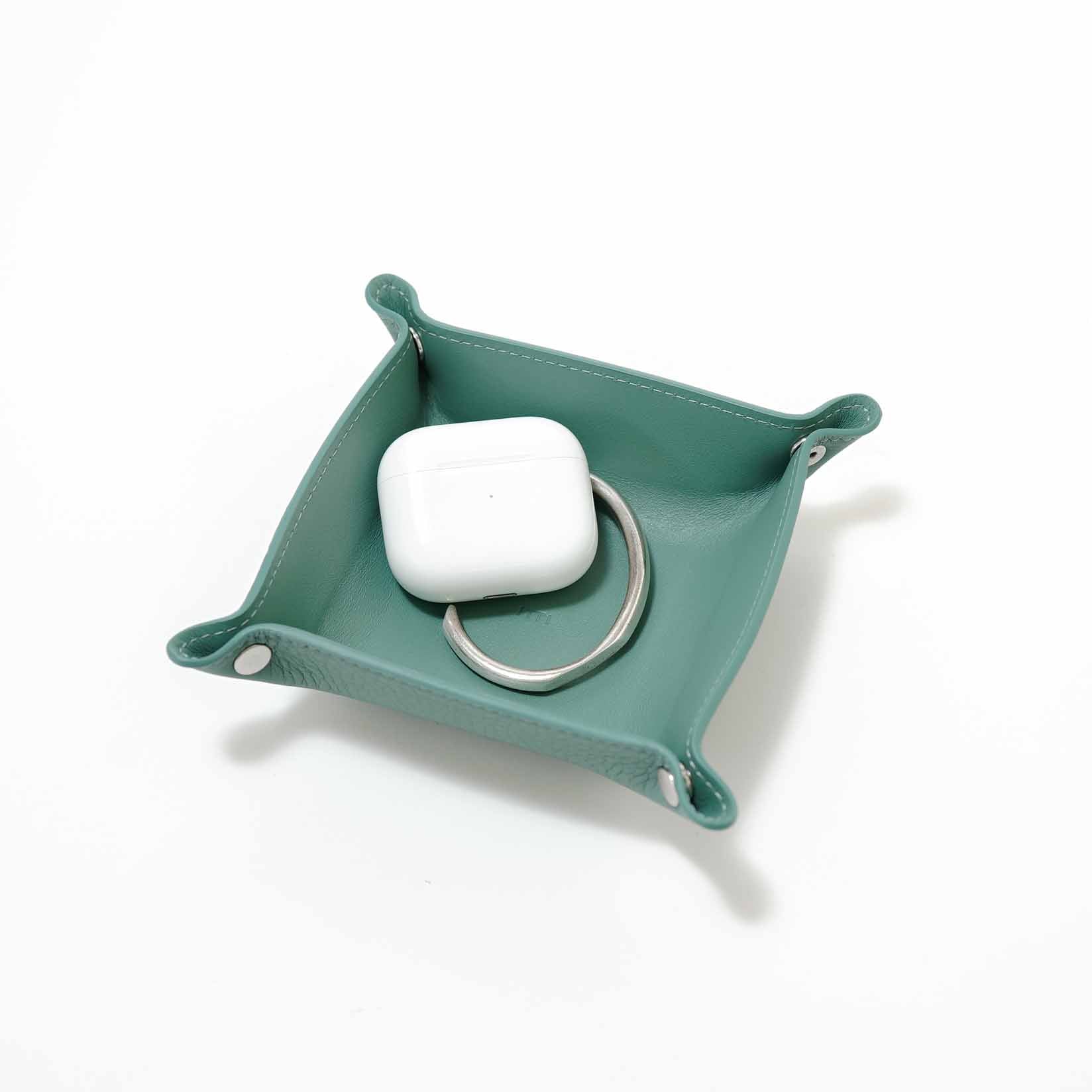 ITTI (イッチ) | HERRIE PORTABLE TRAY / DIPLO SKY(ヘリーポータブルトレー/ディプロスカイ)トレイ 小物入れ インテリア 本革 レザー 旅行 雑貨 グッズ ギフト プレゼント ブラック 黒 トープ グレージュ アイボリー 灰色 本革
