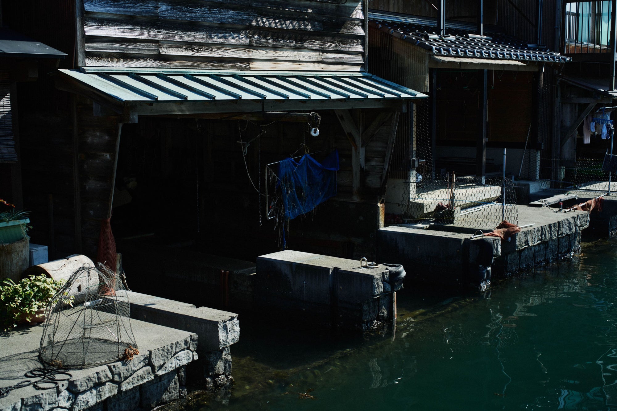 ITTI HOME (イッチホーム) | ITTIの新レーベル | LOOK BOOK (ルックブック) | COLLECTION (コレクション) | SEASON VISUAL IMAGE (シーズンヴィジュアルイメージ) | レザーブランド