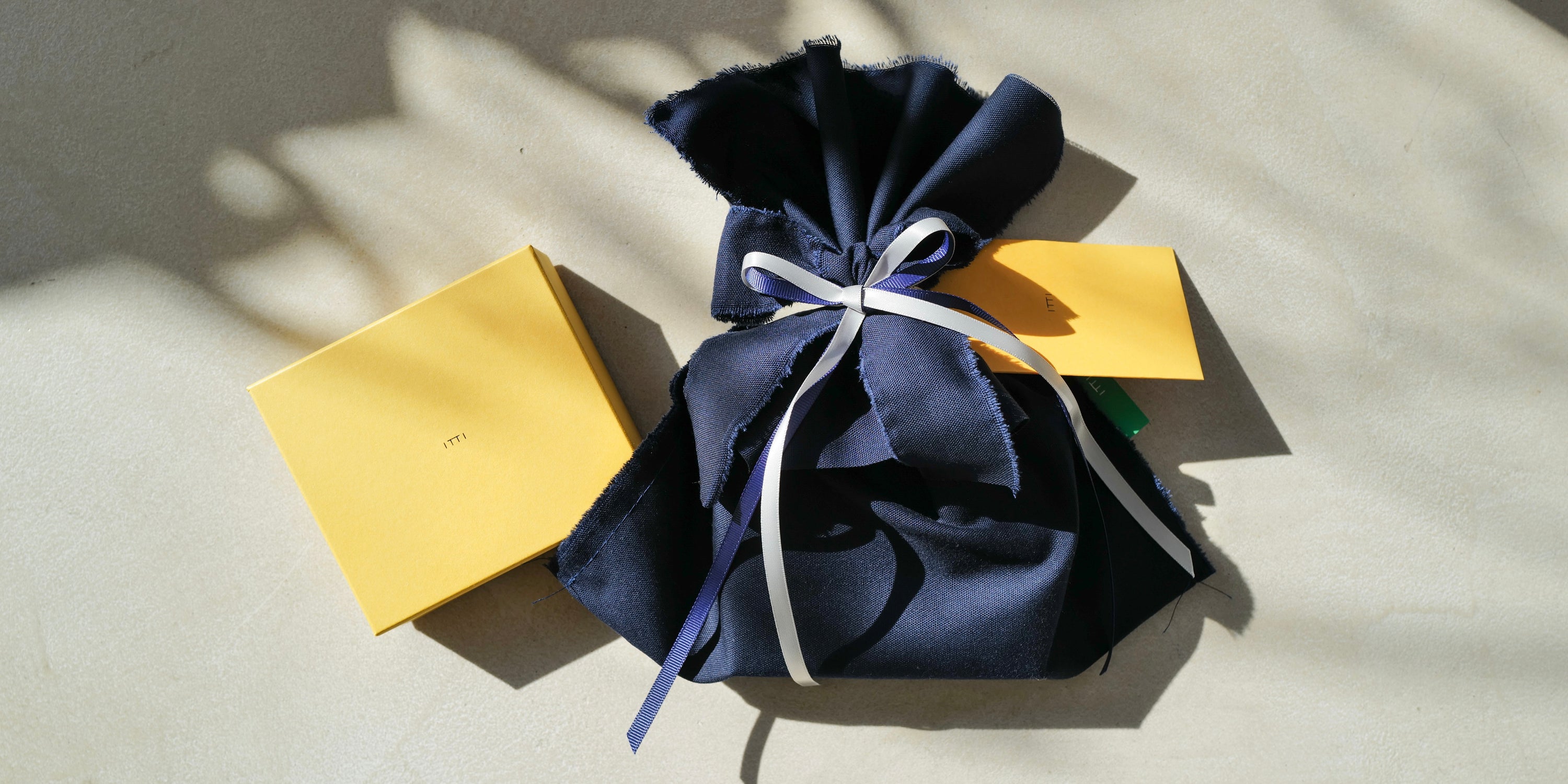 FATHER'S DAY GIFT IDEAS 2024 (父の日 ギフトアイディア) | FEATURE (特集) - ITTI (イッチ) プレゼント 贈り物 ファザー 革小物 レザー ブランド 財布 ウォレット さいふ サイフ 鞄 かばん カバン アクセサリー キーケース カード 名刺入れ