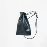 ITTI (イッチ) - HERRIE KINCHAKU POUCH - PM / CRACK (ヘリー巾着ポーチ / クラック) 鞄 かばん カバン ショルダー キンチャク きんちゃく レザー ブランド メンズ レディース
