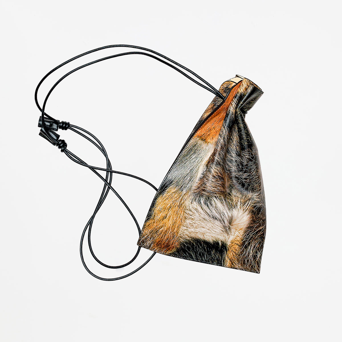 ITTI (イッチ) | HERRIE KINCHAKU POUCH - PM / TOLQ FUR (ヘリー巾着ポーチ / トルク 転写ファー) | 鞄 カバン かばん ミニ きんちゃく キンチャク ショルダー プリント レザー ブランド メンズ レディース