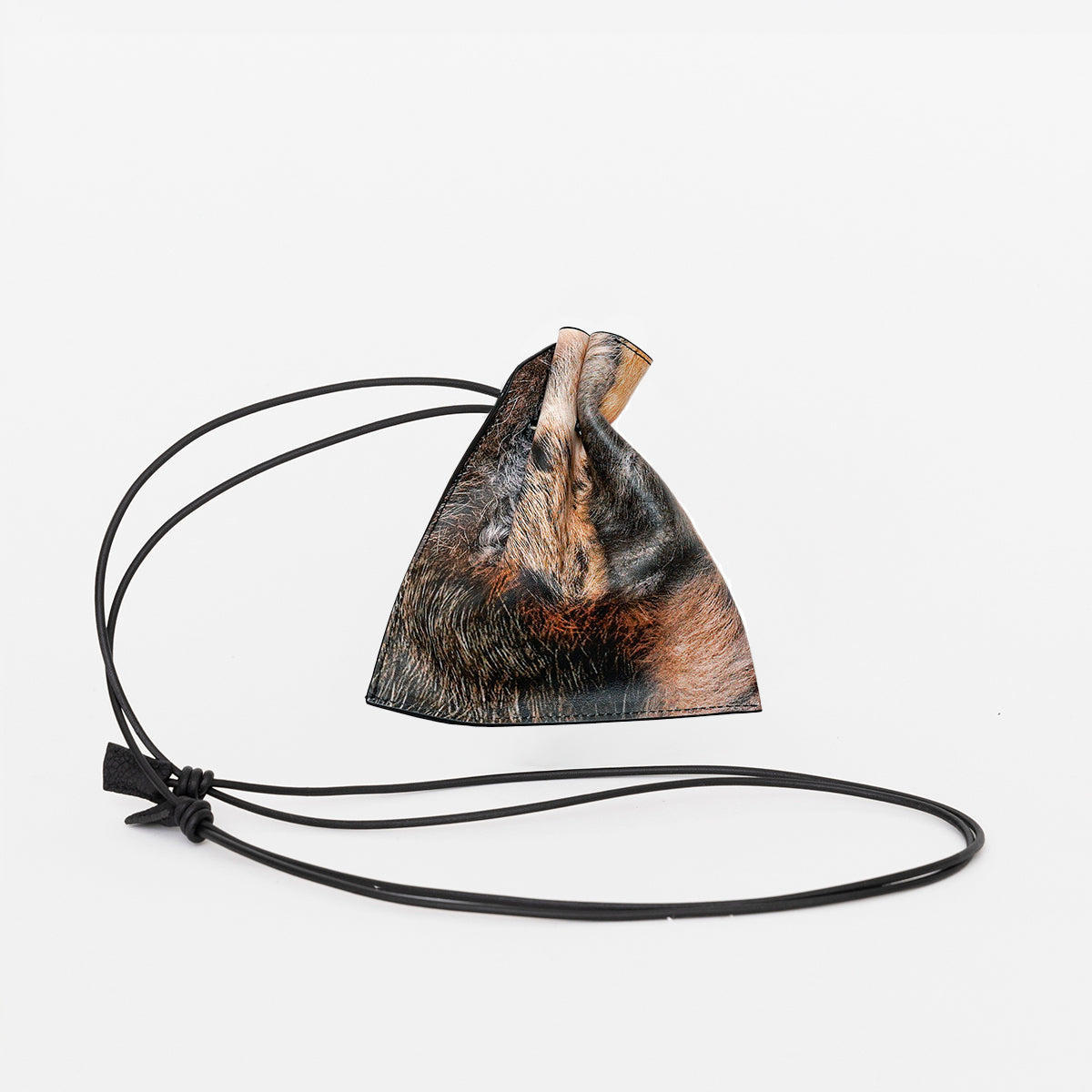 ITTI (イッチ) | HERRIE KINCHAKU POUCH - XXS / TOLQ FUR (ヘリー巾着ポーチ / トルク 転写ファー) | 鞄 かばん カバン アクセサリー レザー ブランド プリント メンズ レディース ネックレス