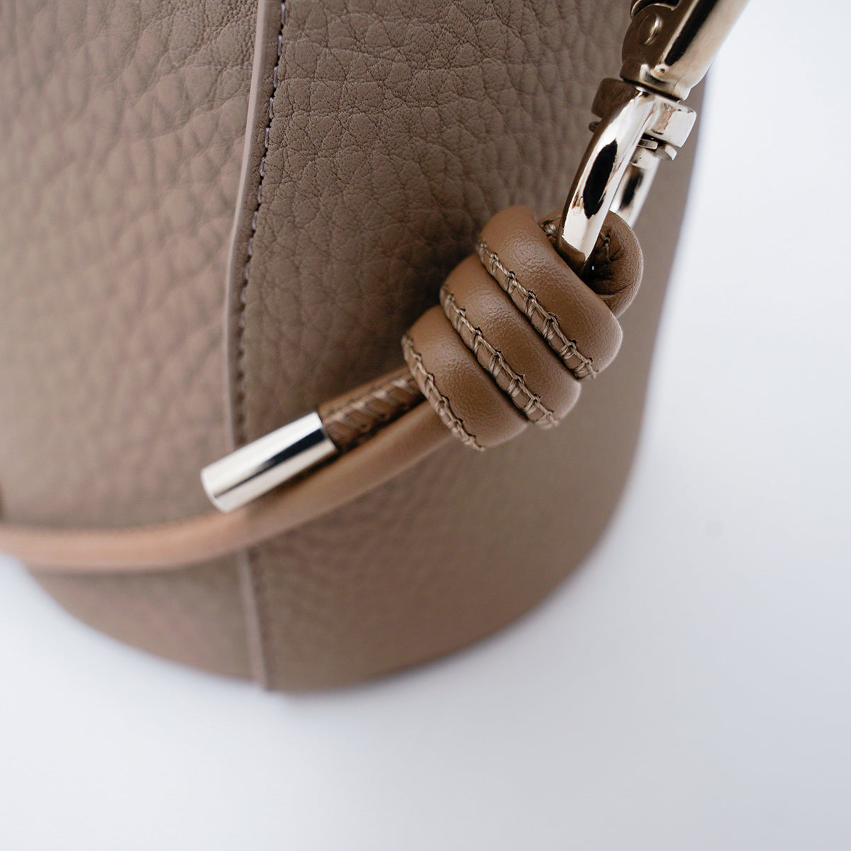 HERRIE BALLER'S BAG / DIPLO SKY (ヘリーボーラーズバッグ / ディプロスカイ) - ITTI (イッチ) | 鞄 かばん カバン バッグ ショルダー ブランド 本革 メンズ レディース ブラウン トープ グレージュ ベージュ 茶色 手持ち