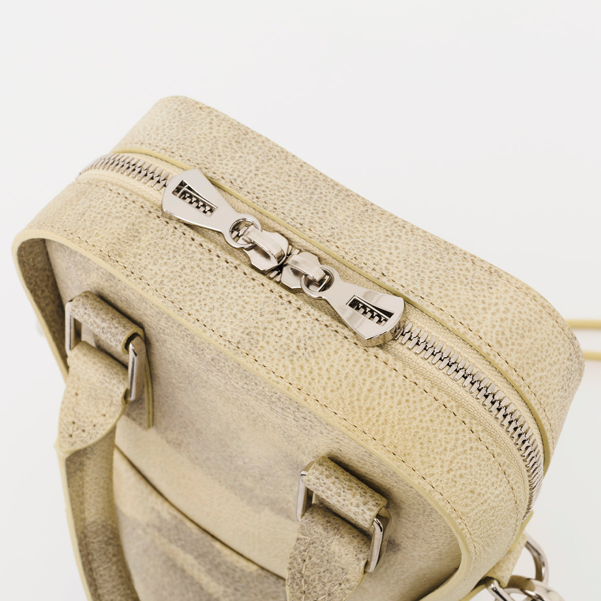 HERRIE BALLER'S BAG / SHIRO (ヘリーボーラーズバッグ / 白鞣し) - ITTI (イッチ) | SHIRONAMESHI レザー バッグ 鞄 かばん カバン ショルダー 手持ち レディース ウィメンズ ブランド 生成り ベージュ アイボリー オフホワイト