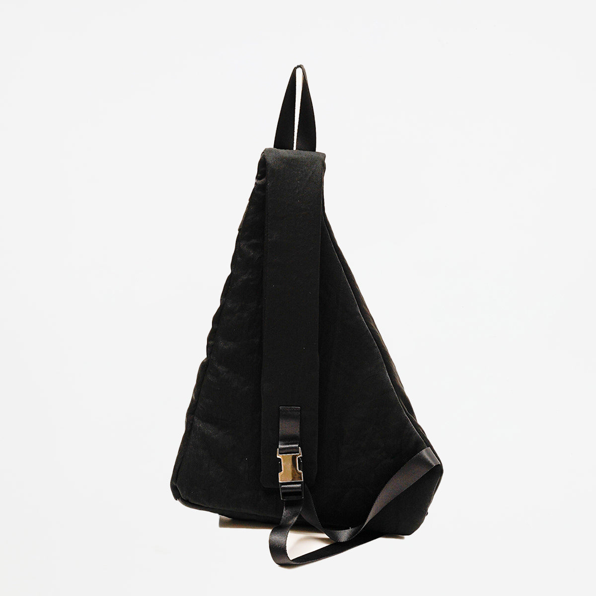 ITTI (イッチ) | ANNIE PUFFER SLING BAG / CERATO BRIGHT (アニーパファースリングバッグ / シェラトブライト) | 鞄 カバン かばん ショルダー 斜め掛け ナイロン 中綿 ブラック ブラウン 黒 茶色 メンズ レディース ブランド