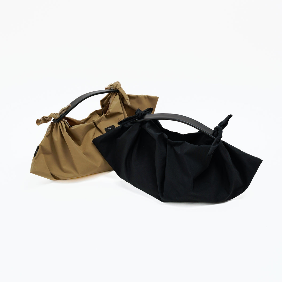 ITTI (イッチ) - HERRIE FUROSHIKI ONE HANDLE BAG - S / RF-LC (ヘリー風呂敷ワンハンドルバッグ - スモール) | 鞄 カバン かばん フロシキ トート ナイロン レザー ブランド メンズ レディース 小さい ミニ ブラック 黒 ベージュ カーキ ブラウン