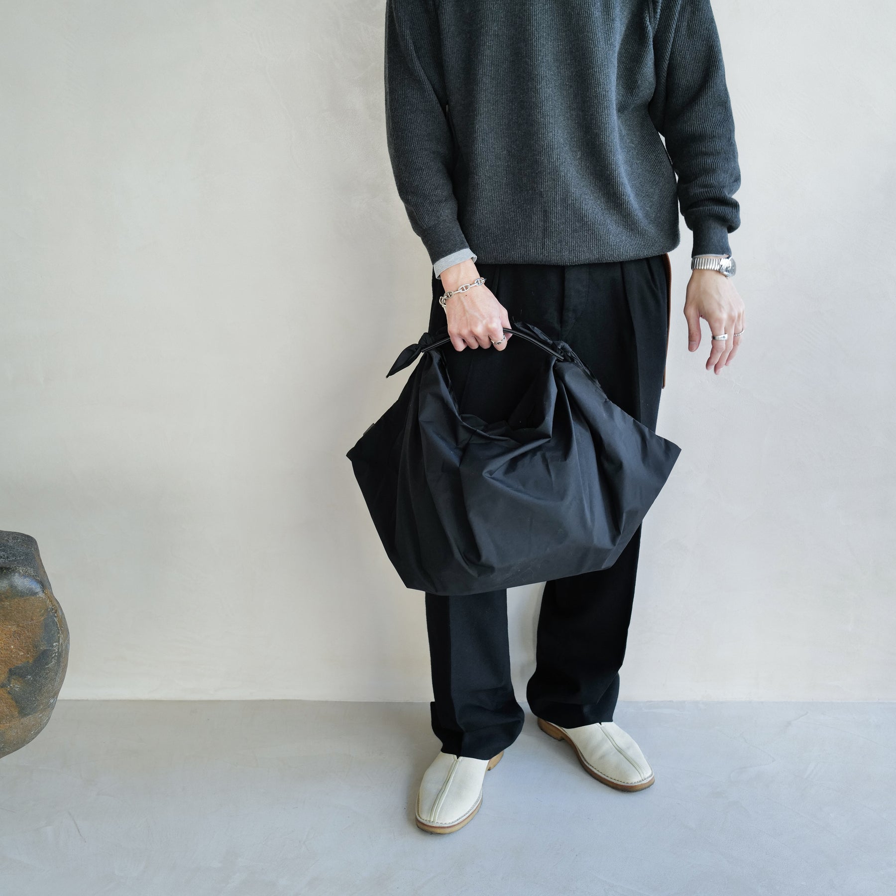 ITTI (イッチ) - HERRIE FUROSHIKI ONE HANDLE BAG - M / RF-LC (ヘリー風呂敷ワンハンドルバッグ - ミディアム) | 鞄 カバン かばん フロシキ トート ナイロン レザー ブランド メンズ レディース 黒 ブラック