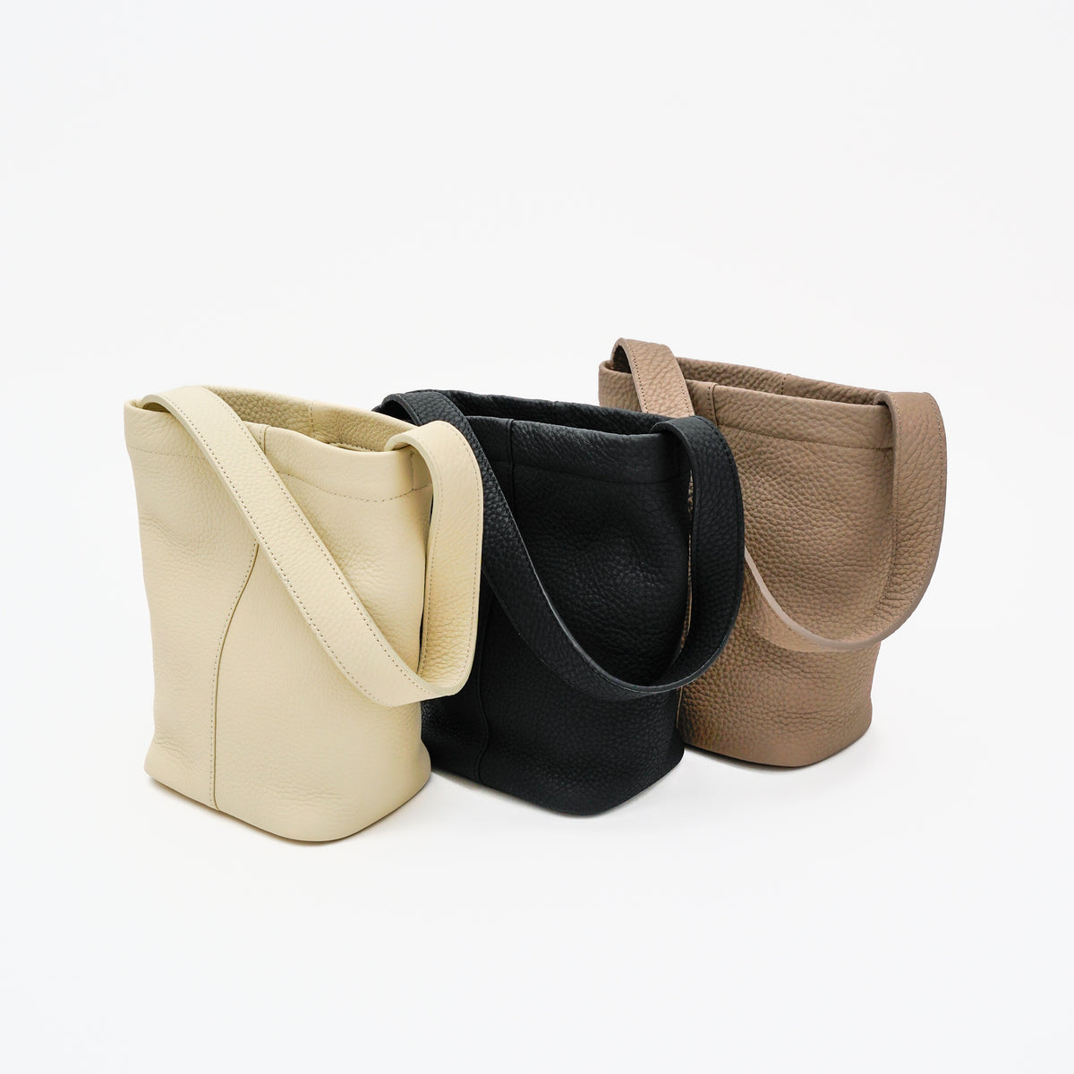 MARY BUCKET SHOULDER MINI / DIPLO SKY|上品ミニバケットバッグ|ITTI(イッチ)公式