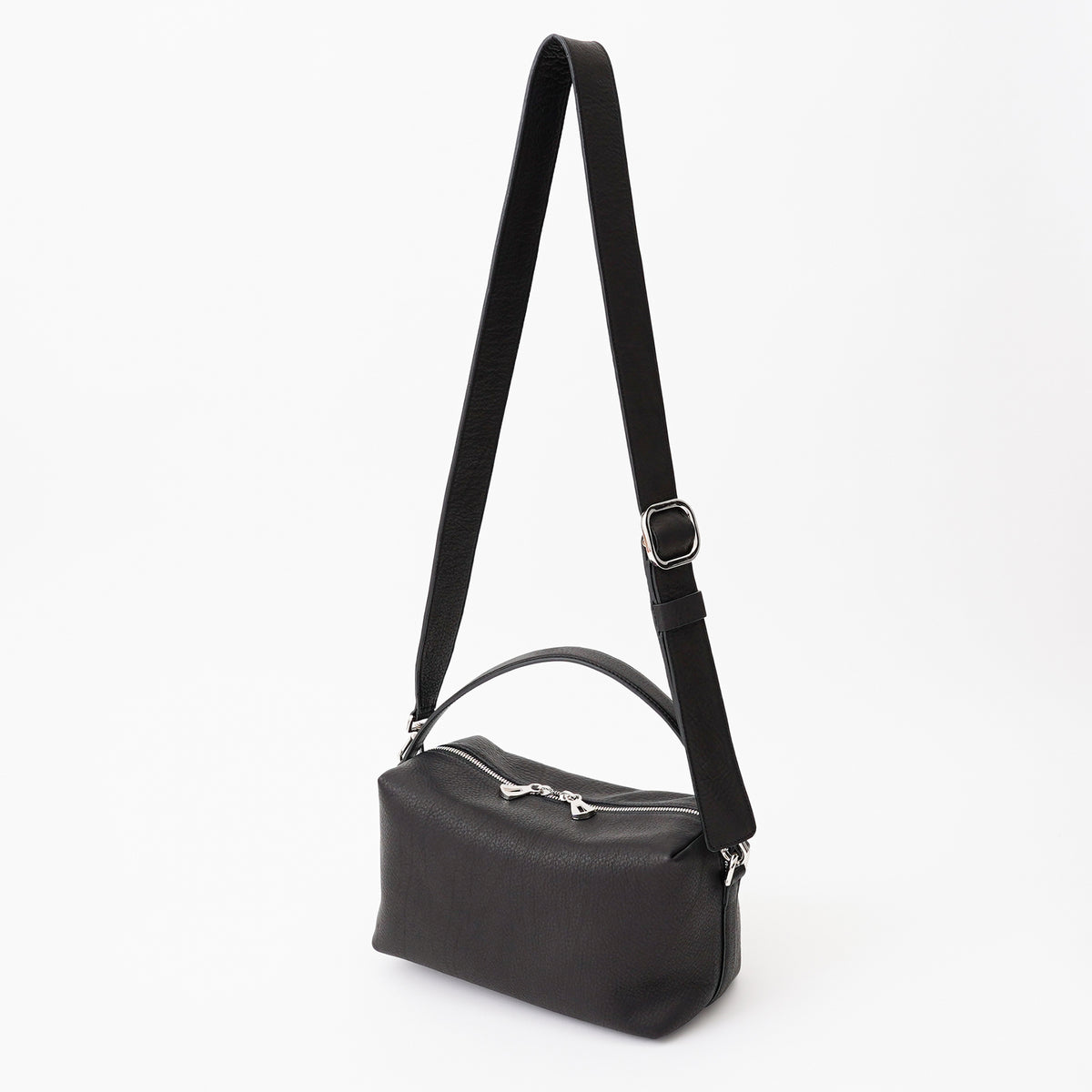 CELLIE TRAIN BAG / DIPLO NUDE|国産レザー使用 2WAYショルダーバッグ ハンドル職人仕立て メンズ レディース ギフト|ITTI(イッチ)公式