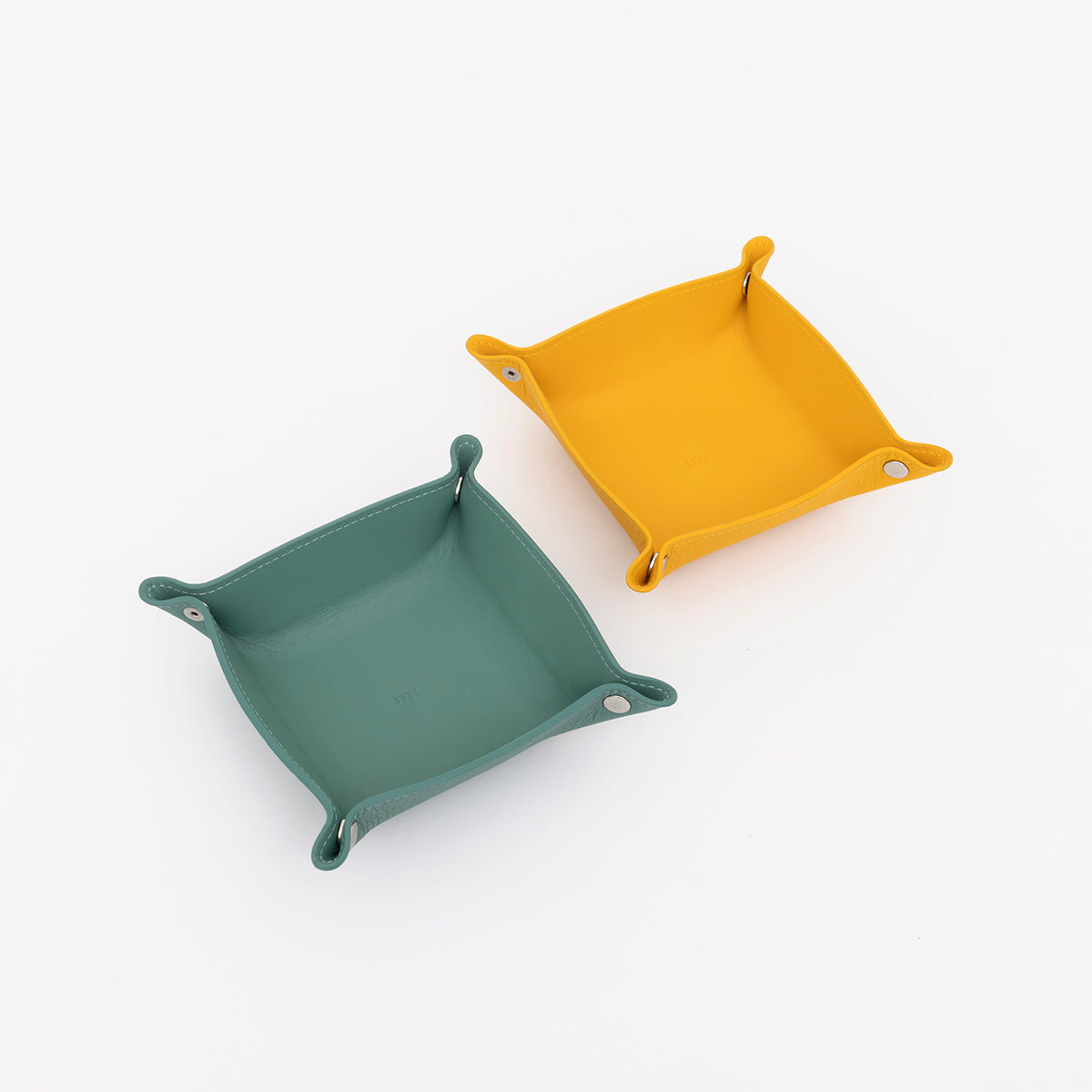 ITTI (イッチ) | HERRIE PORTABLE TRAY / DIPLO SKY(ヘリーポータブルトレー/ディプロスカイ)トレイ 小物入れ インテリア 本革 レザー 旅行 雑貨 グッズ ギフト プレゼント ブラック 黒 トープ グレージュ アイボリー 灰色 本革