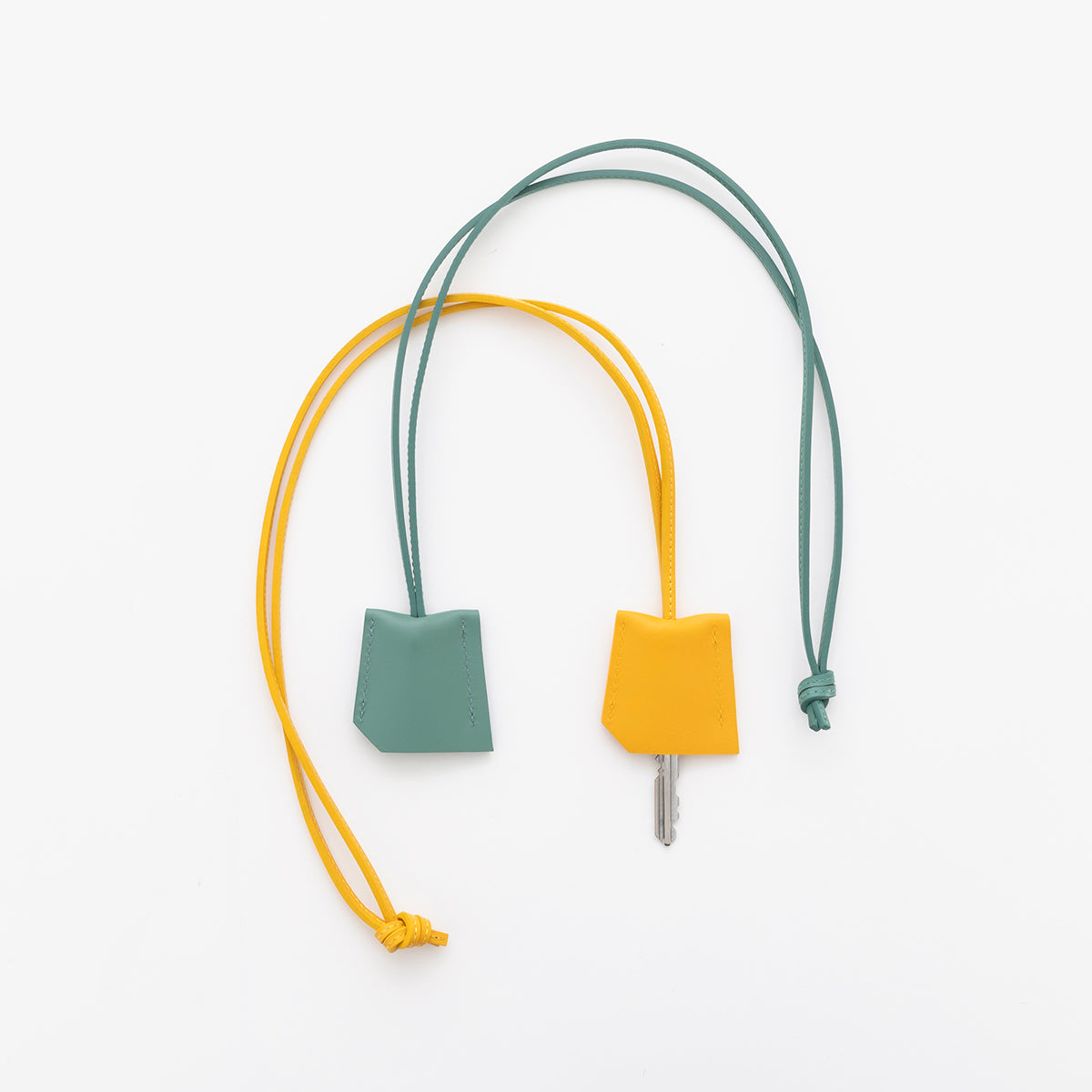 ITTI (イッチ) | HERRIE CROCHET MINI / RAPTO(ヘリークロシェットミニ/ラプト)ネックレス アクセサリー レザー 本革 鍵 収納 メンズ レディース ブランド ブラック 黒 アイボリー 白 ギフト 贈り物 プレゼント