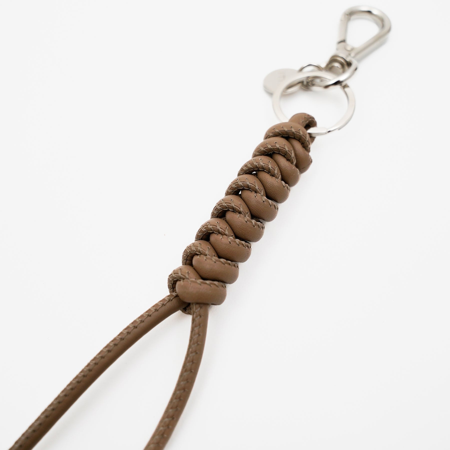 CRISTY SNAKE KNOT CHARM / STCOW