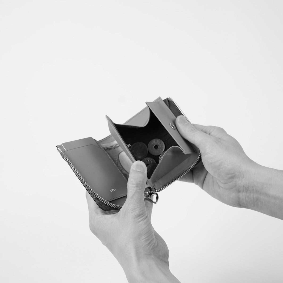 CRISTY VERY COMPACT WLT .5 / PPL COLLECTION【LIMITED】(クリスティベリーコンパクトウォレット/ パープルコレクション) | 紫 牛 皮革 シボ ecco社 エコー ブランド メンズ レディース 財布 さいふ サイフ