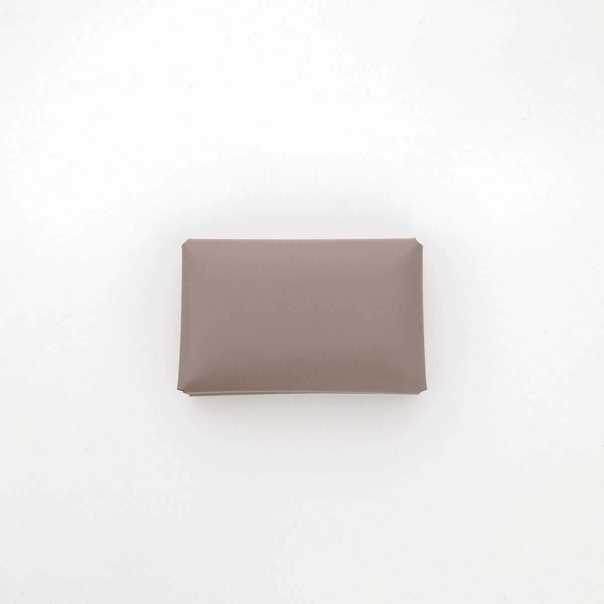 ITTI (イッチ) | HERRIE CARD CASE 40 / RAPTO(ヘリーカードケース/ラプト)レザー 名刺入れ ホルダー 本革 メンズ レディース ビジネス ミニ財布 メンズ レディース 男性 女性 ブランド スムース トープ グレージュ ブラウン