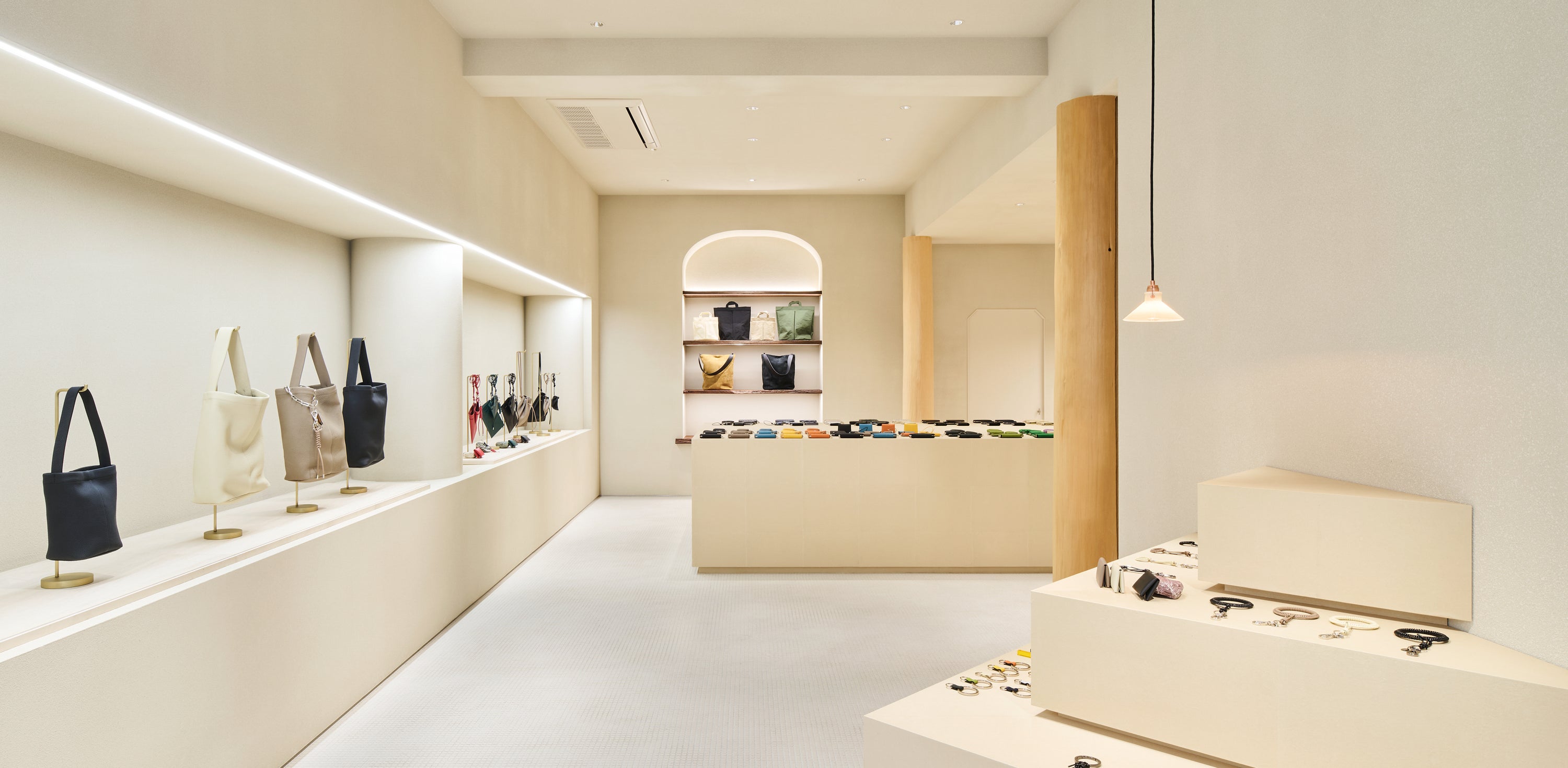 ITTI OSAKA|2025年11月21日大阪・南船場にグランドオープン|ITTI(イッチ)公式|心斎橋 皮革専門店 レザー 小物 ブランド メンズ レディース 旗艦店