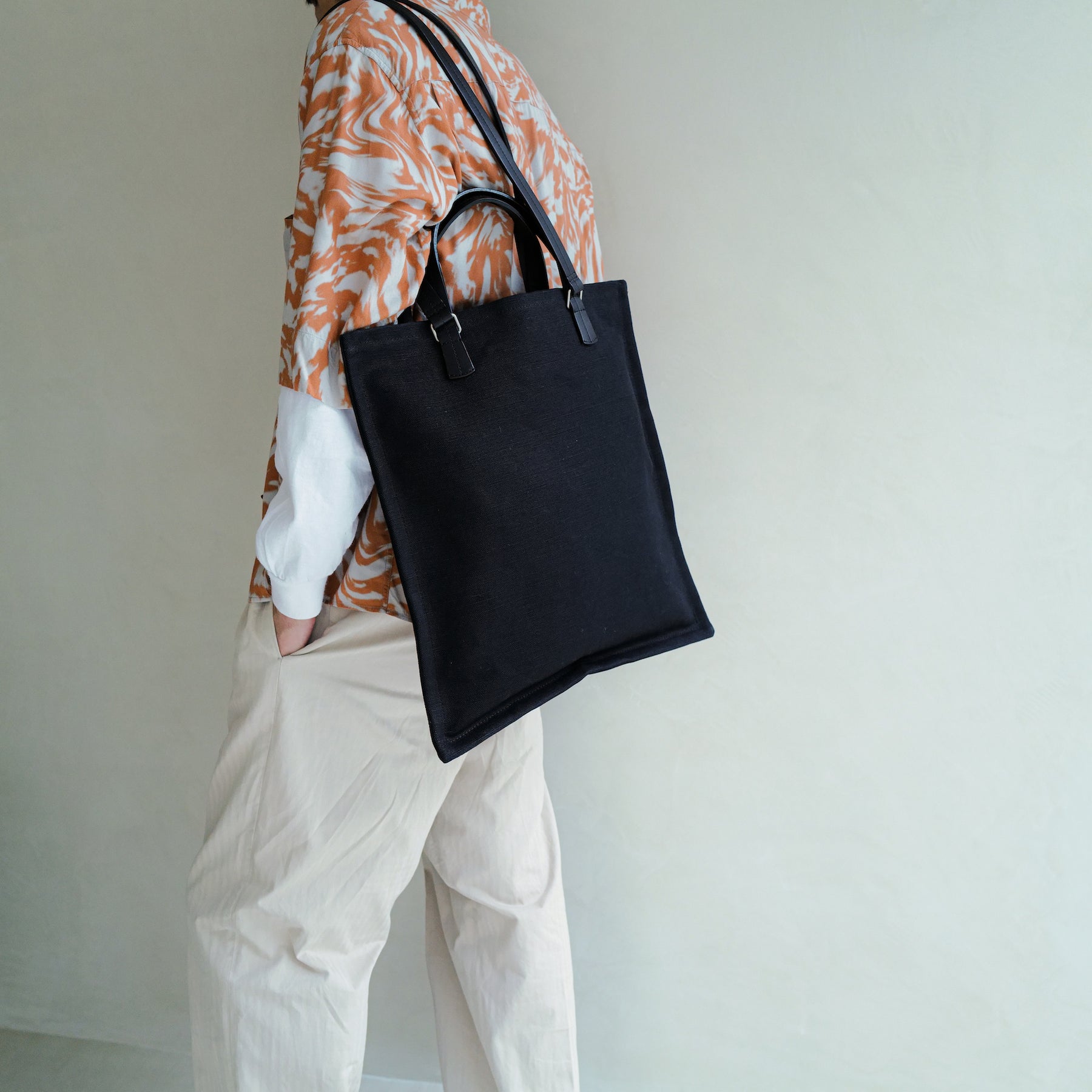 HOME 2HANDLE TOTE (ホーム2ハンドルトートバッグ) - ITTI HOME (イッチホーム) | レザーバッグ・鞄・肩掛け・手持ち・メンズ・レディース・カバン・かばん・ビジネス・ホワイト・白・キャンバス