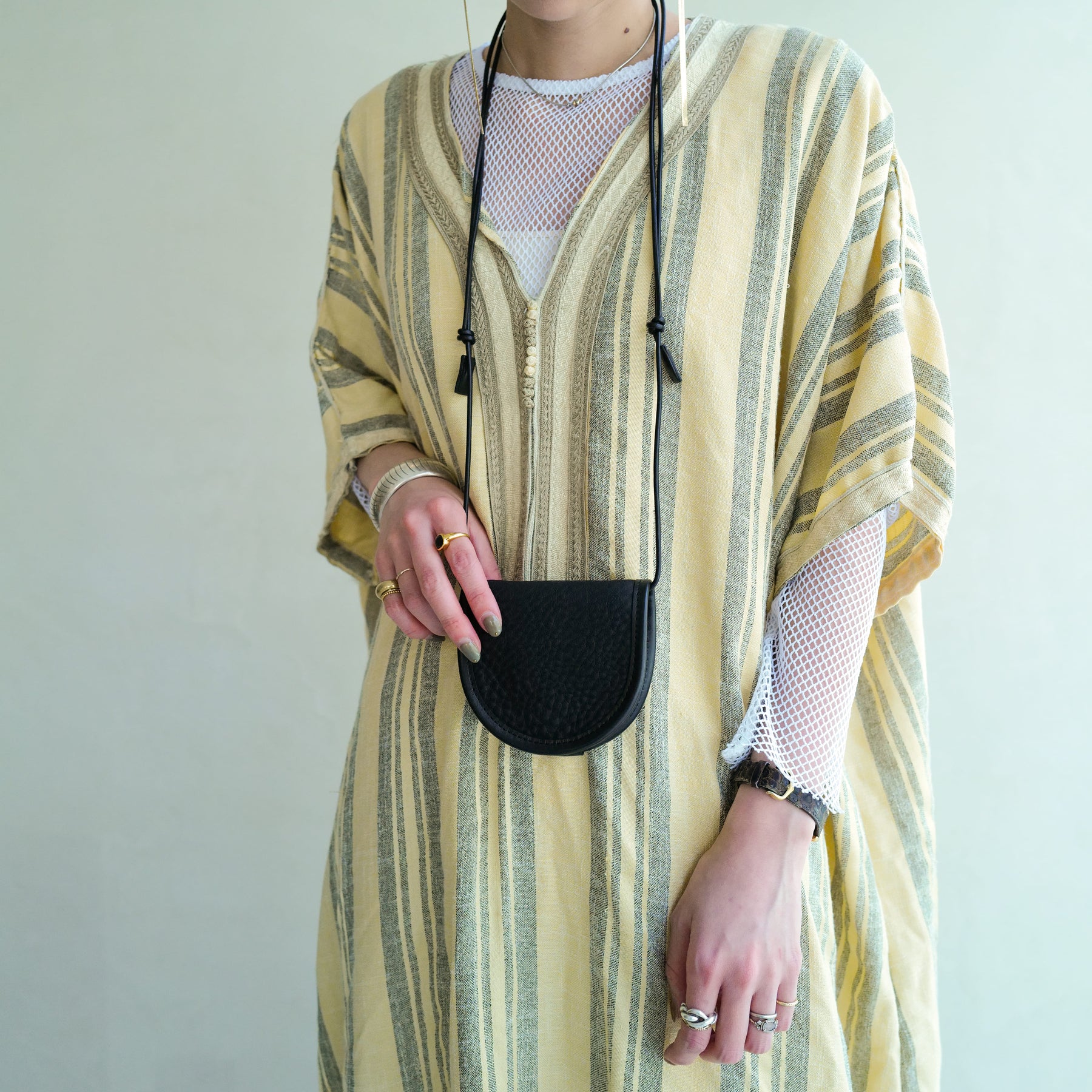 ITTI (イッチ) | MICHELLE ERRAND POUCH / DIPLO SKY (ミシェル エランド ポーチ / ディプロスカイ)レザー ショルダー ミニ バッグ コイン 小物入れ メンズ レディース ネックレス アクセサリー 本革 レザーブランド ブラック 黒 トープ アイボリー 白 グレージュ 鍵 AirPods エアポッズ カード サイフ 財布 さいふ