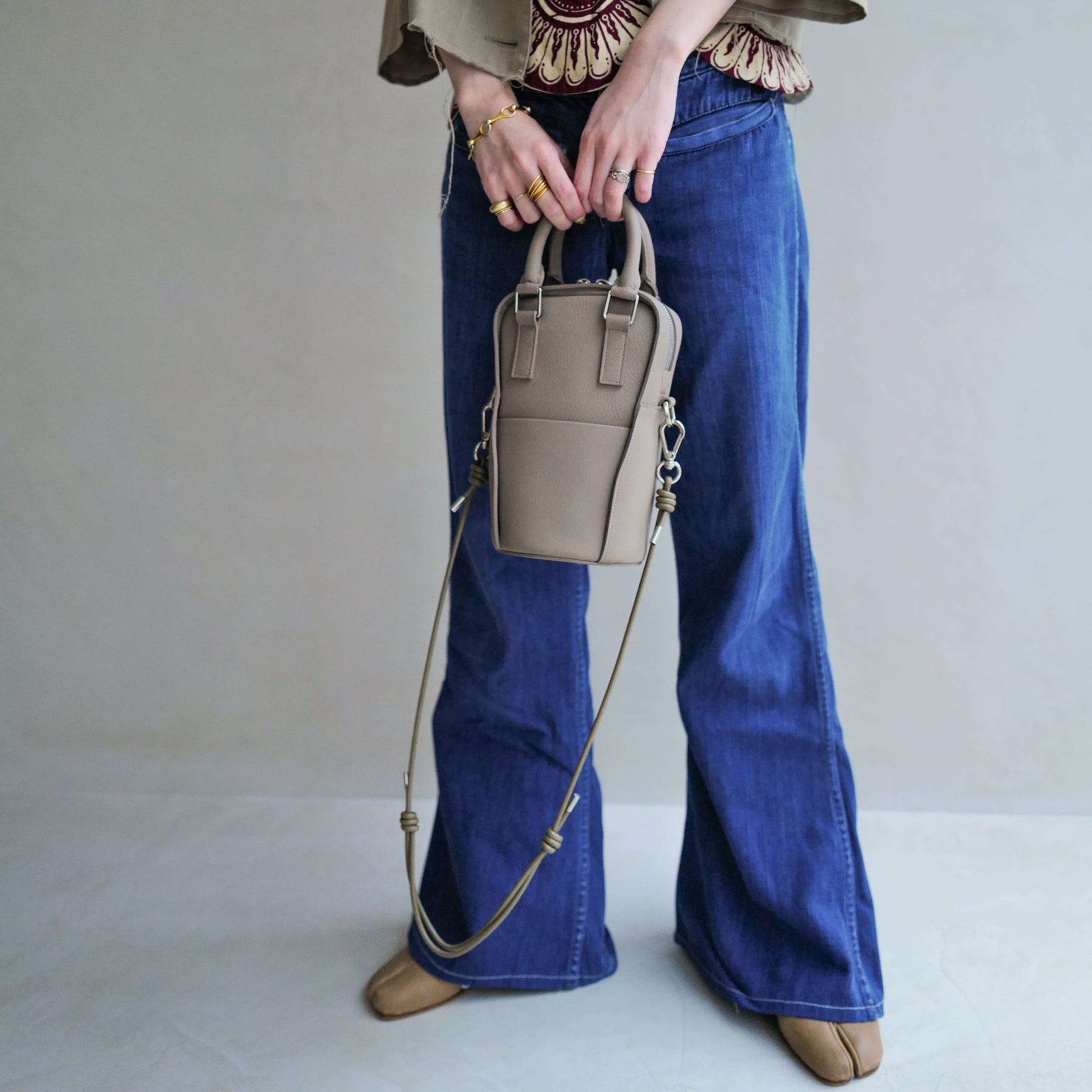 HERRIE BALLER'S BAG / DIPLO SKY (ヘリーボーラーズバッグ / ディプロスカイ) - ITTI (イッチ) | 鞄 かばん カバン バッグ ショルダー ブランド 本革 メンズ レディース トープ グレージュ