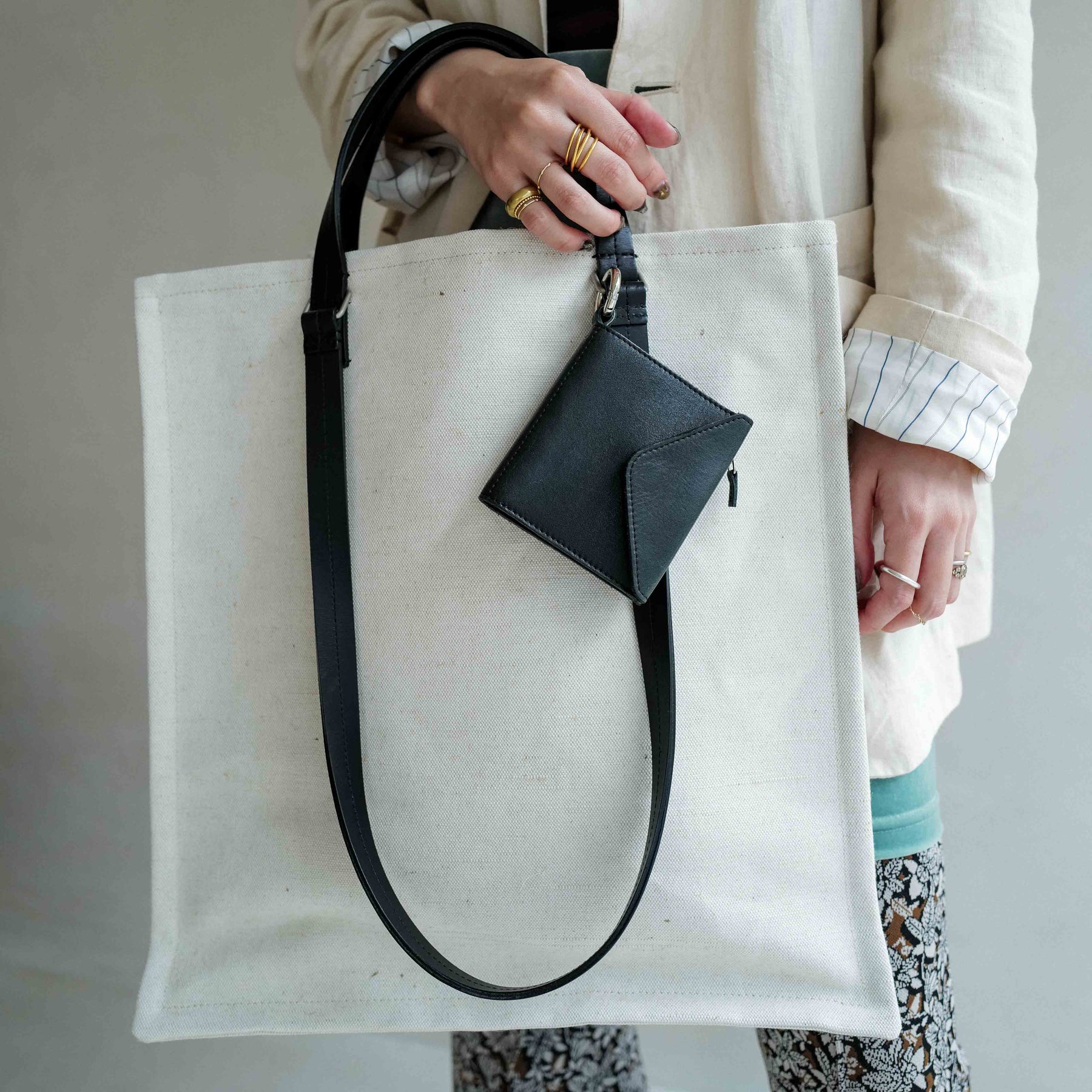 HOME 2HANDLE TOTE (ホーム2ハンドルトートバッグ) - ITTI HOME (イッチホーム) | レザーバッグ・鞄・肩掛け・手持ち・メンズ・レディース・カバン・かばん・ビジネス・ホワイト・白・キャンバス