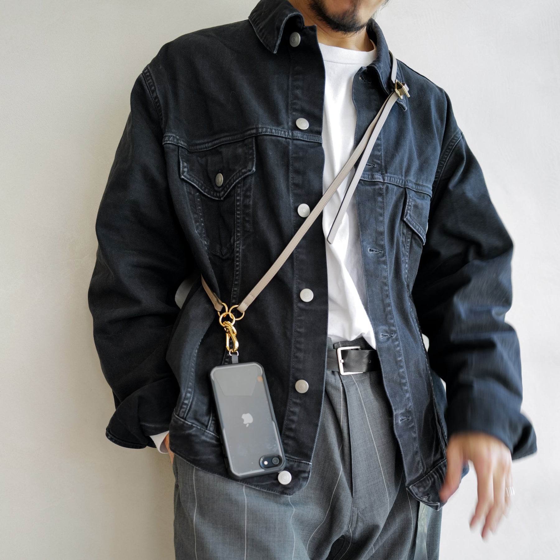 ITTI (イッチ) | HERRIE MULTI SHOULDER STRAP / RAPTO (ヘリーマルチショルダーストラップ/ラプト) カメラ モバイル スマホ 携帯 ホルダー レザー プレゼント 贈り物 ギフト 革紐 サイズ 長さ 調整 ブラック 黒 アイボリー 白 ブラウン 茶色