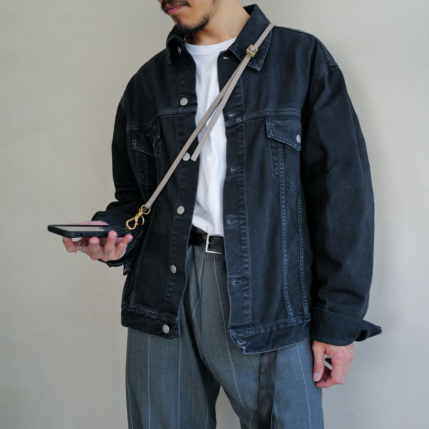 ITTI (イッチ) | HERRIE MULTI SHOULDER STRAP / RAPTO (ヘリーマルチショルダーストラップ/ラプト) カメラ モバイル スマホ 携帯 ホルダー レザー プレゼント 贈り物 ギフト 革紐 サイズ 長さ 調整 ブラック 黒 アイボリー 白 ブラウン 茶色