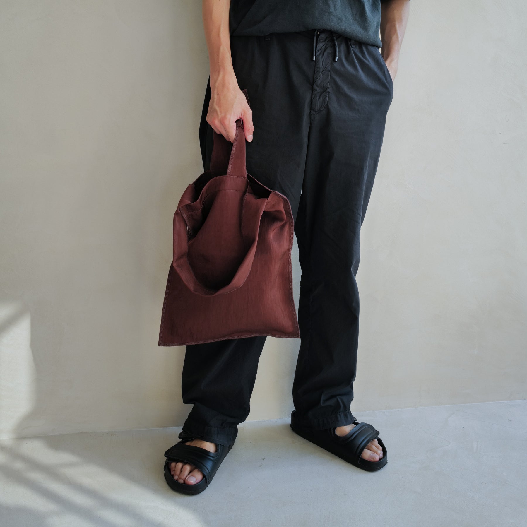 ITTI (イッチ) - MARY INSIDE OUT TOTE - M / CERATO BRIGHT (マリーインサイドアウトトートバッグM / シェラトブライト) カバン かばん 鞄 手提げ 肩掛け メンズ レディース ユニセックス ブラウン 茶色 ナイロン 撥水 ブランド お出かけ
