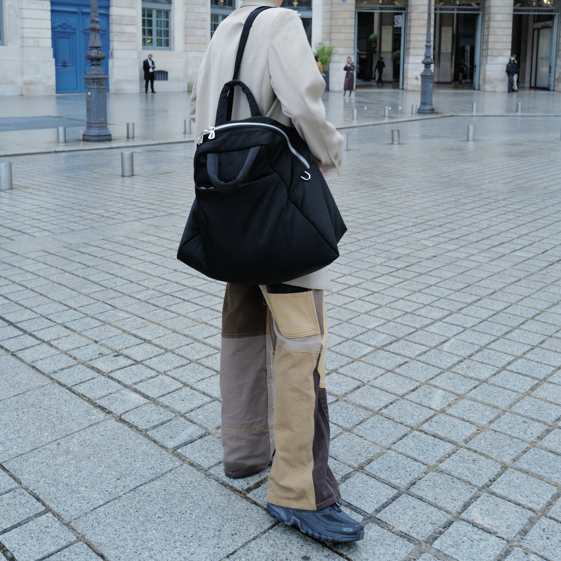ITTI (イッチ) | ANNIE PUFFER MADISON BAG / CERATO BRIGHT (アニーパファマディソンバッグ / シェラトブライト) 鞄 かばん カバン ショルダー 肩掛け 斜め掛け ナイロン 中綿 メンズ レディース ブランド 撥水 ブラック 黒