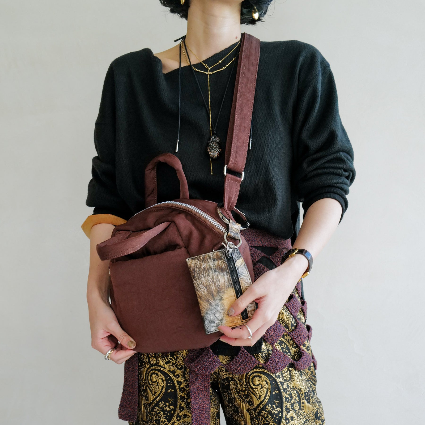 ITTI (イッチ) | ANNIE PUFFER MINI MADISON BAG / CERATO BRIGHT (アニーパファーミニマディソンバッグ / シェラトブライト) | 鞄 斜め掛け 手持ち かばん ミニ カバン ショルダー ナイロン 中綿 旅行 お出かけ 買い物 メンズ レディース ブランド ブラウン 茶色 brown