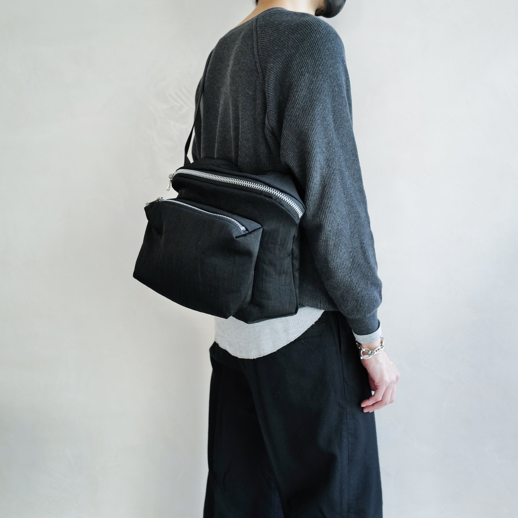 ITTI (イッチ) - ANNIE PUFFER DAY SHOULDER / CERATO BRIGHT (アニーパファーデイショルダー / シェラトブライト) | 鞄 かばん カバン 斜め掛け ナイロン レザー ブランド メンズ レディース