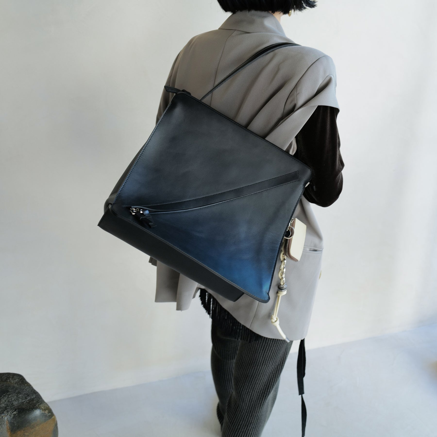 ITTI (イッチ) - HERRIE BOX PREMIER / RAPTO FLEX (ヘリーボックスプレミア / ラプトフレックス) | レザー バッグ カバン かばん 鞄 ショルダー 手持ち ハンド スムース レザー メンズ レディース ブラック 黒 ブランド