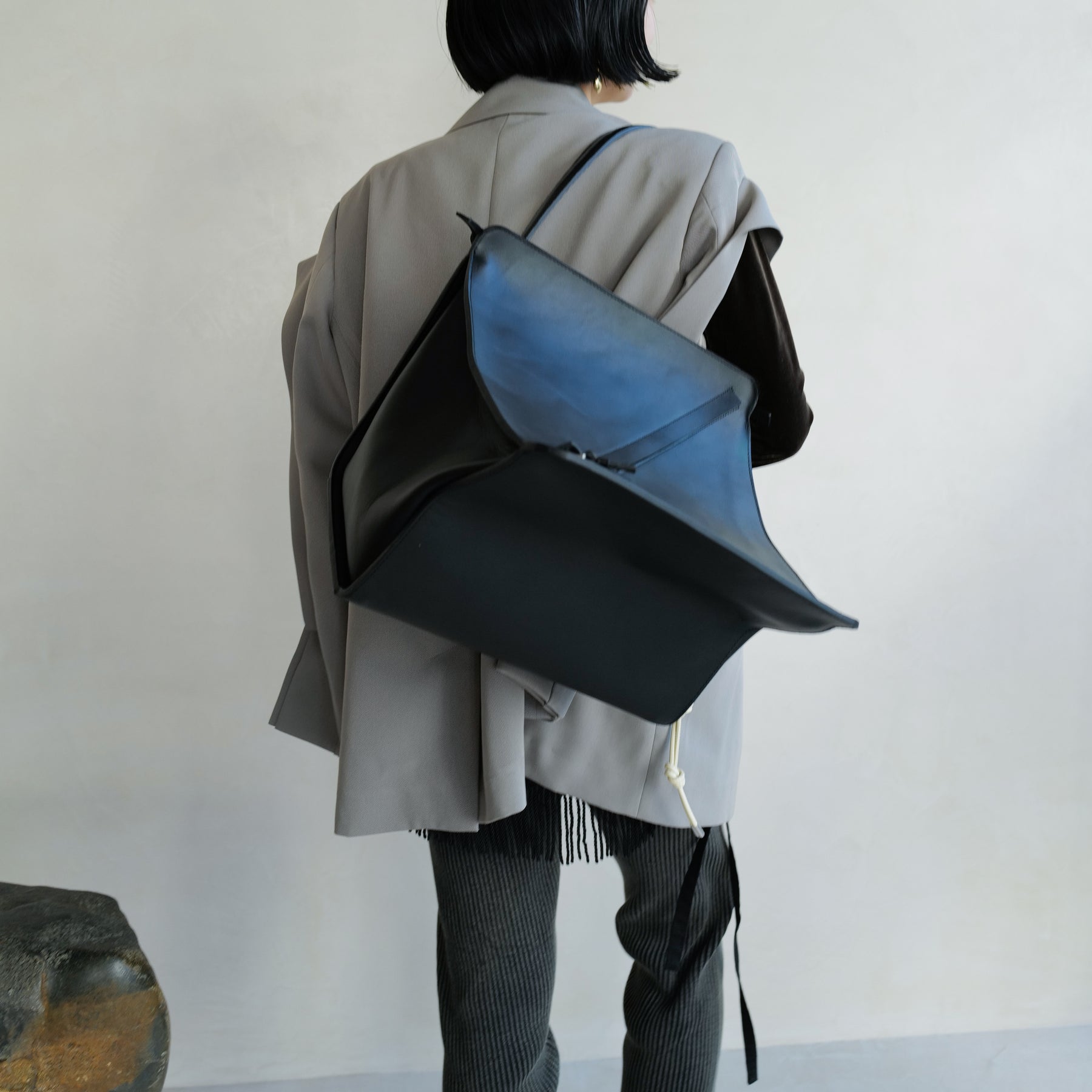 ITTI (イッチ) - HERRIE BOX PREMIER / RAPTO FLEX (ヘリーボックスプレミア / ラプトフレックス) | レザー バッグ カバン かばん 鞄 ショルダー 手持ち ハンド スムース レザー メンズ レディース ブラック 黒 ブランド