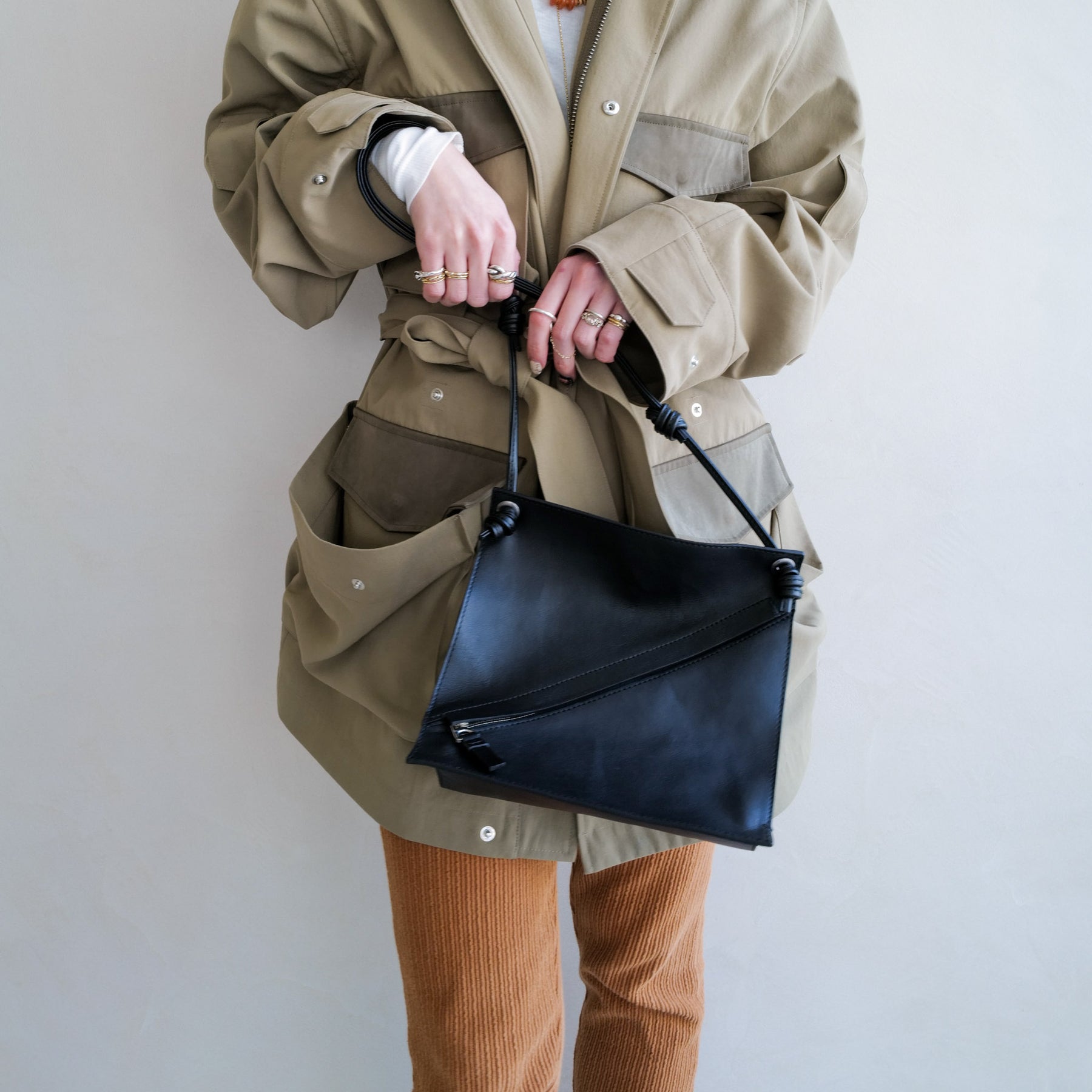 ITTI (イッチ) | HERRIE BOX ONE HANDLE POUCH / RAPTO FLEX (ヘリーボックスワンハンドルポーチ) | 鞄 かばん カバン ショルダー バッグ レザー メンズ レディース ブランド ブラック 黒 black