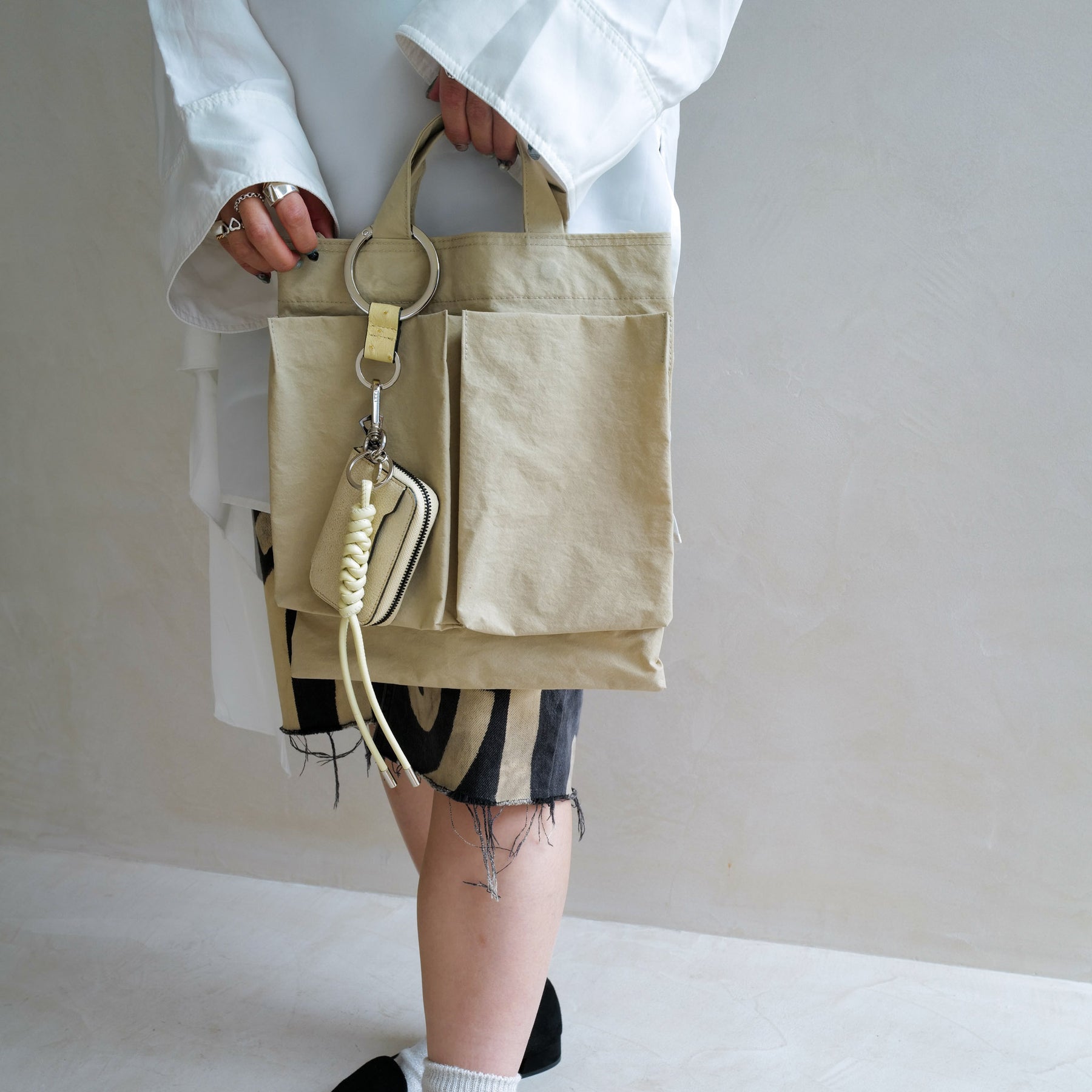 ITTI (イッチ) | ANNIE HELMET VEGETABLE BAG - S / V.CERATO (アニーヘルメットベジタブルバッグ スモール / ヴィンテージ シェラト) | ショルダー 鞄 カバン かばん 買い物 大きい ナイロン メンズ レディース ブランド 撥水 ベージュ 肌色
