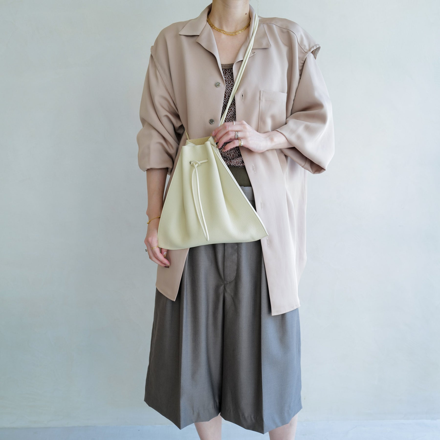 HERRIE KINCHAKU SHOULDER - MM / DIPLO SKY (ヘリー巾着ショルダー / ディプロスカイ) - ITTI (イッチ) バッグ カバン 鞄 かばん 斜め掛け メンズ レディース ブランド ブランド ドメスティック ecoo エコー デンマーク アイボリー 白 生成り ivory white オフホワイト