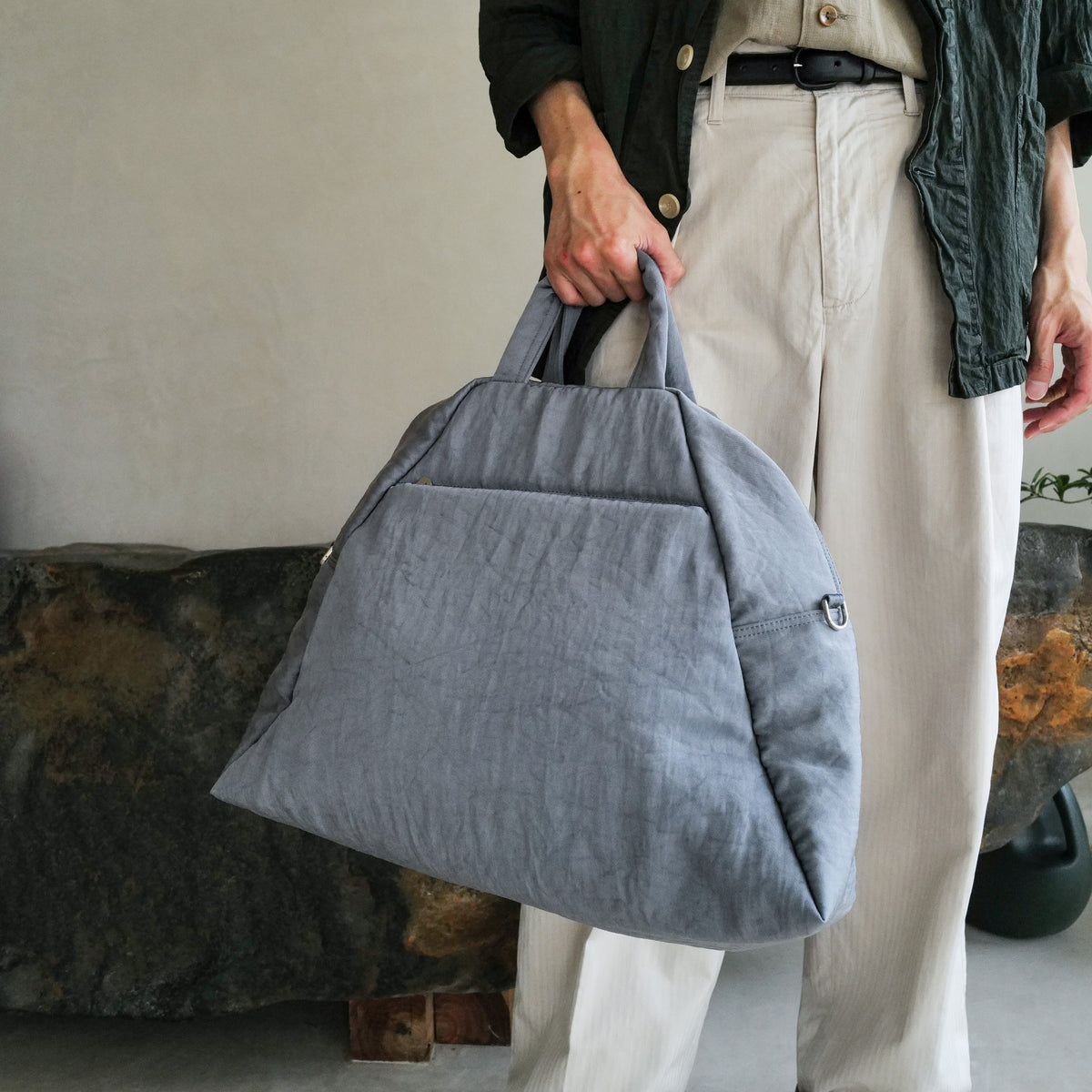 ANNIE PUFFER MADISON BAG / CERATO BRIGHT|中綿入りナイロンバッグ 撥水 大容量 斜め掛け 肩掛け ユニセックス|ITTI(イッチ)公式