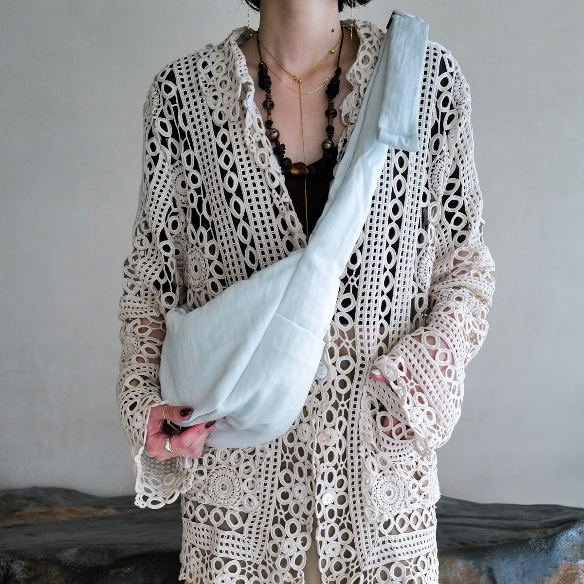 ANNIE PUFFER MINI MOON BAG / CERATO BRIGHT|ミニショルダー 三日月型 撥水 軽量 ナイロンバッグ レディース メンズ|ITTI(イッチ)公式