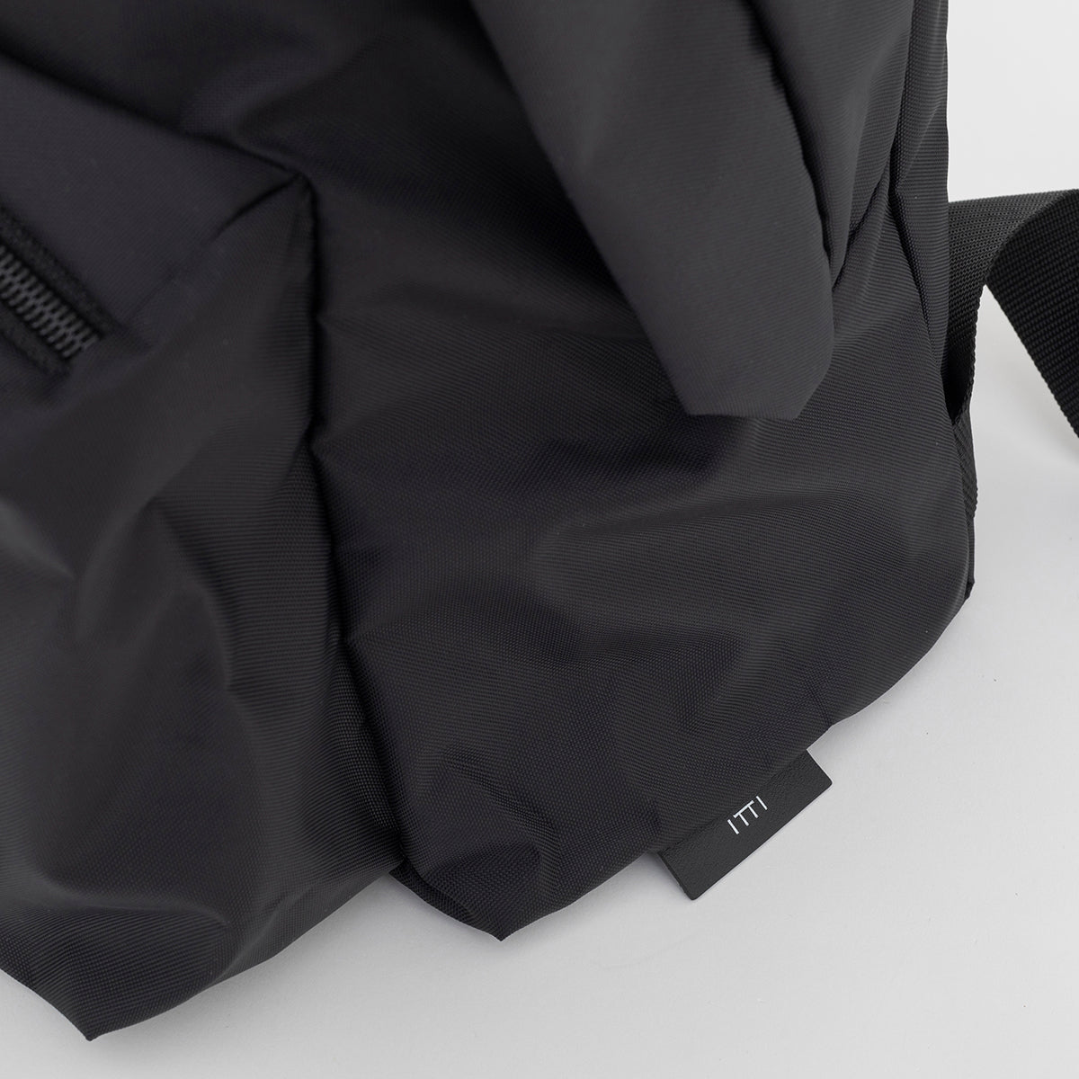 ITTI / OUTDOOR PRODUCTS (アウトドアプロダクツ) / DAY PACK (デイパック) / TEFNYLON (テフナイロン) - ITTI (イッチ) | 鞄 かばん カバン リュックサック バックパック 別注 コラボレーション