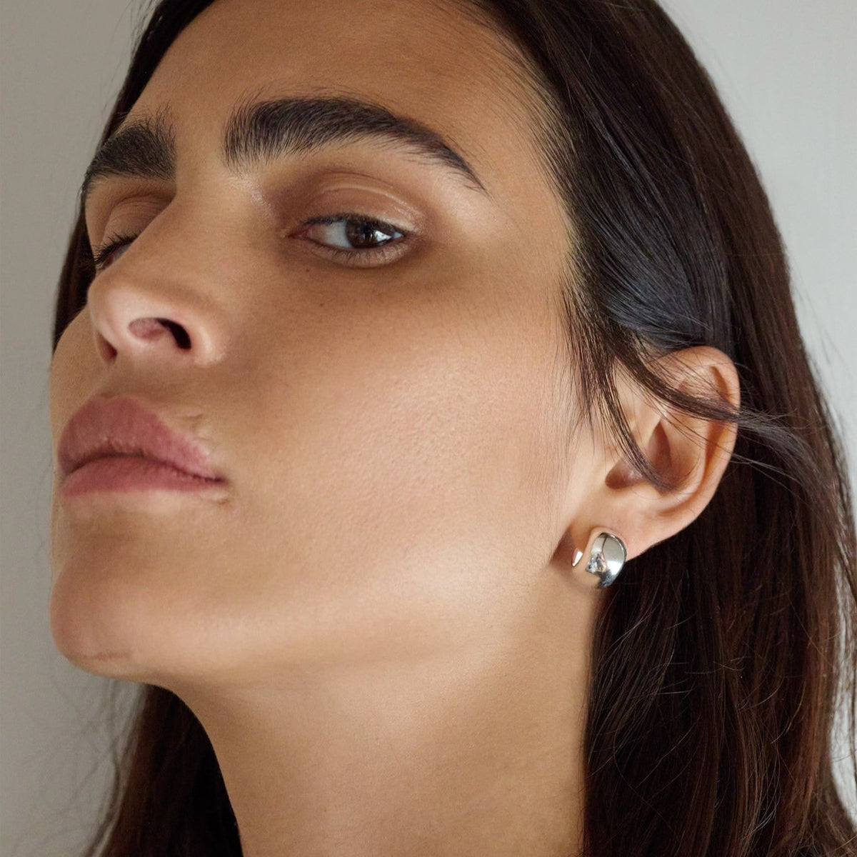No. 12081 - Earring - SILVER / RAGBAG (イヤリング・ピアス - シルバー925 / ラグバッグ) - ICHI GALLERY | ドロップ型 フープ デンマーク ジュエリー ブランド 女性 アクセサリー シルバー925 銀 小物